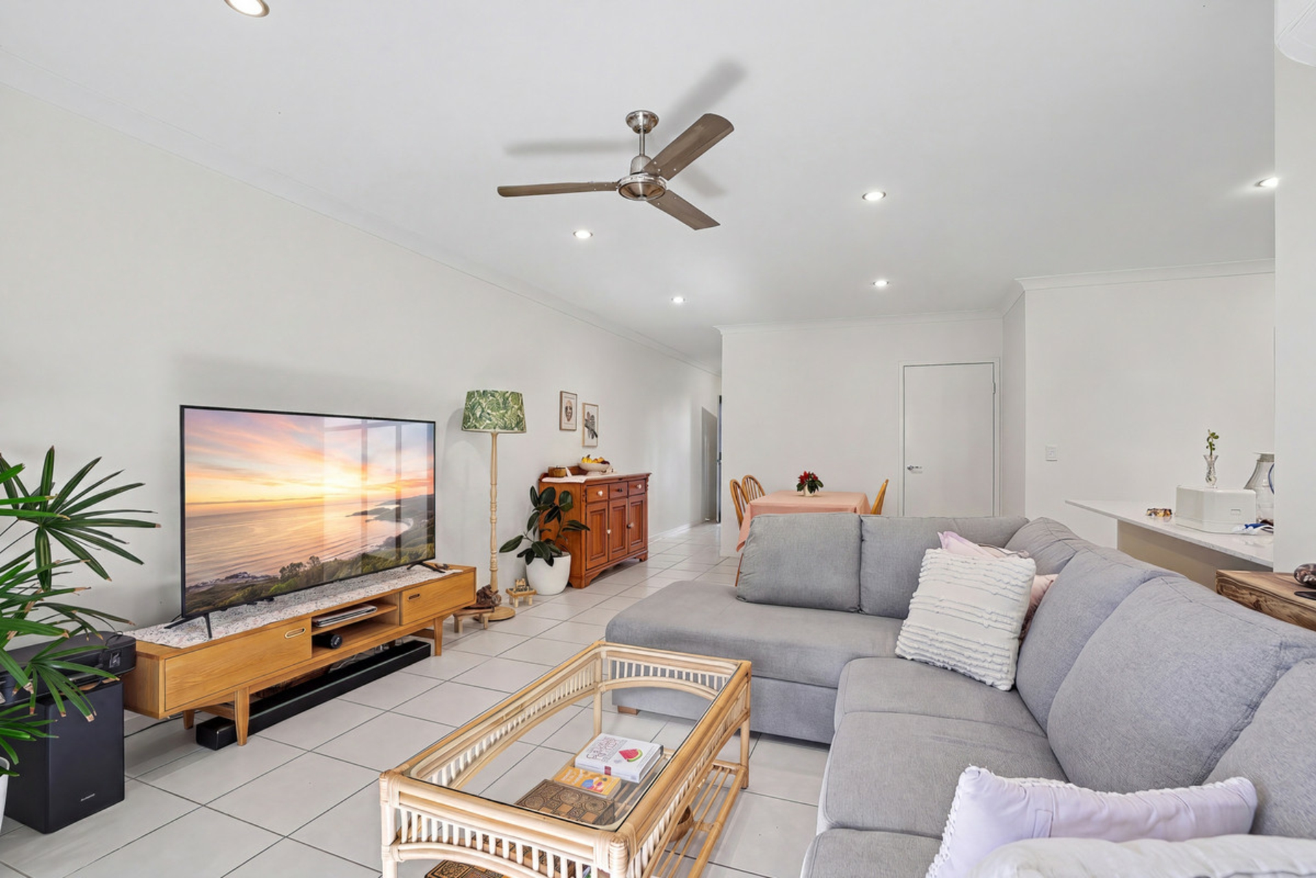 2/8 Rise Circuit — photo from LJ Hooker Nerang