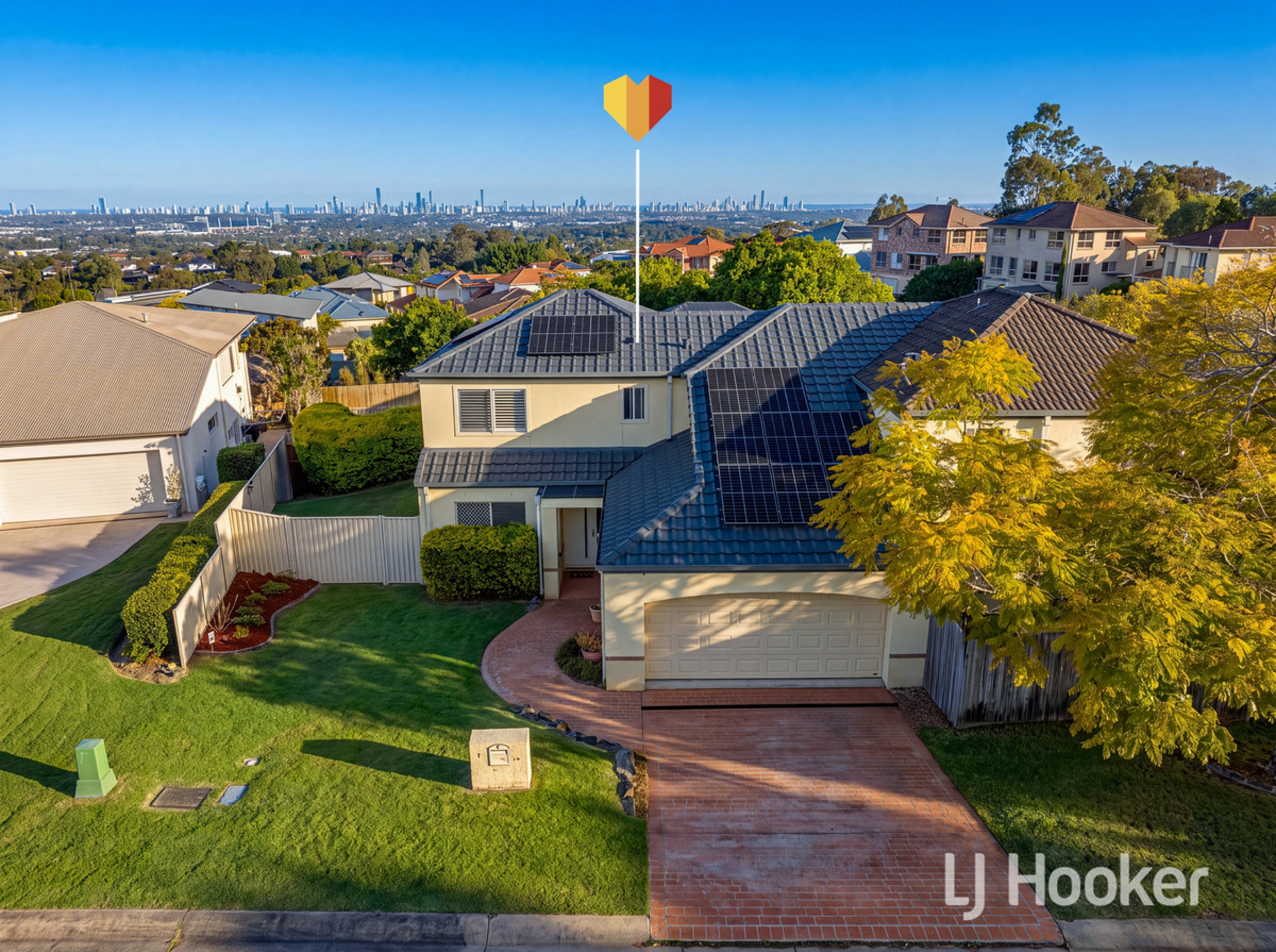 1/1 Van Brugge Court — photo from LJ Hooker Nerang