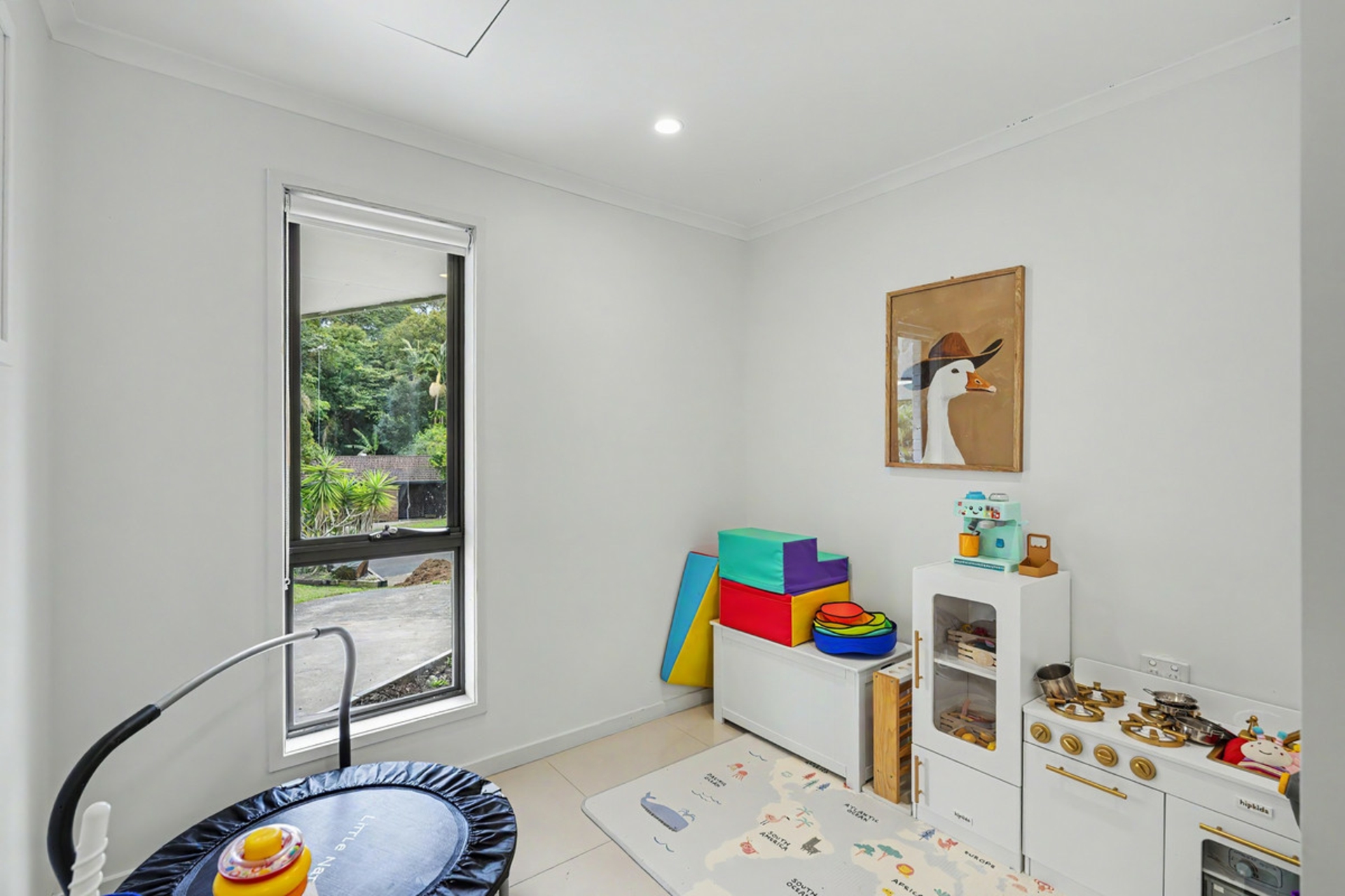 49 Balyando Drive — photo 10 of 16