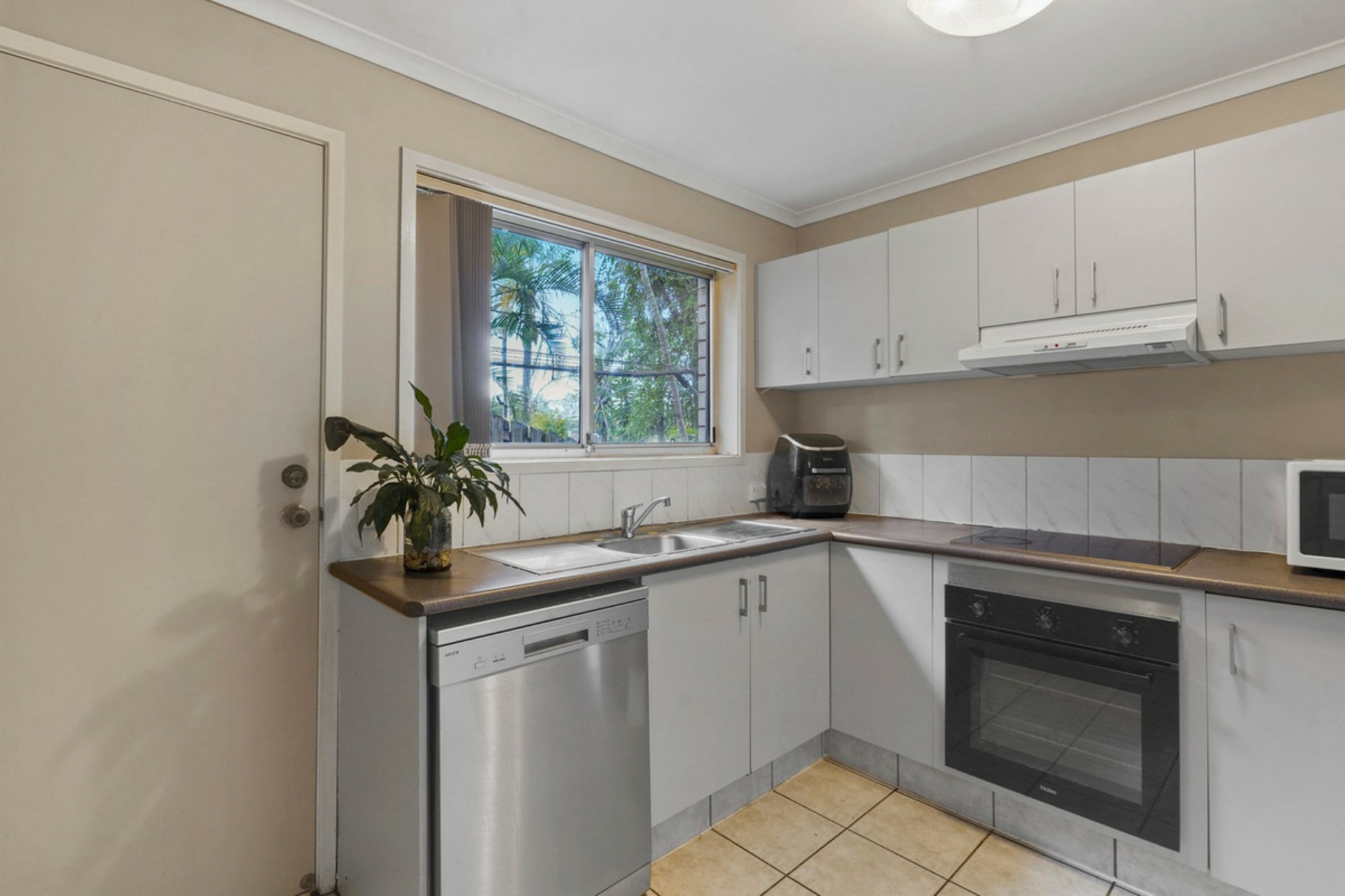 14/11-13 Martin Street — photo 9 of 19