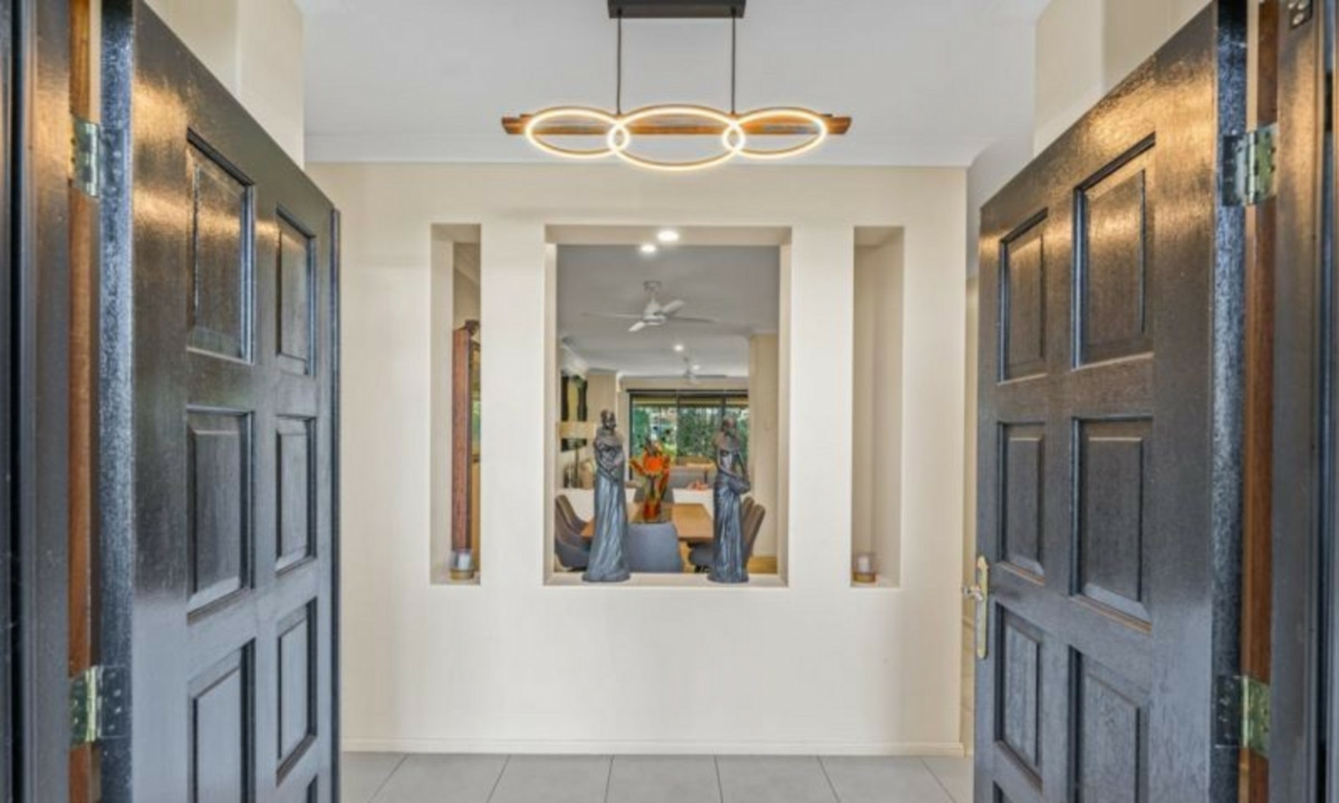 45 Cedarwood Crescent — photo 5 of 19
