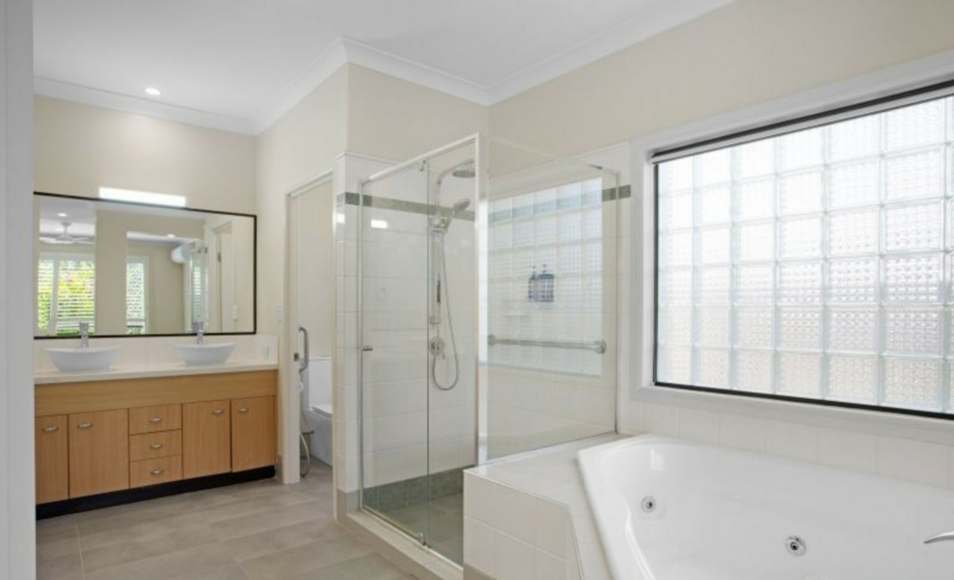 45 Cedarwood Crescent — photo 12 of 19