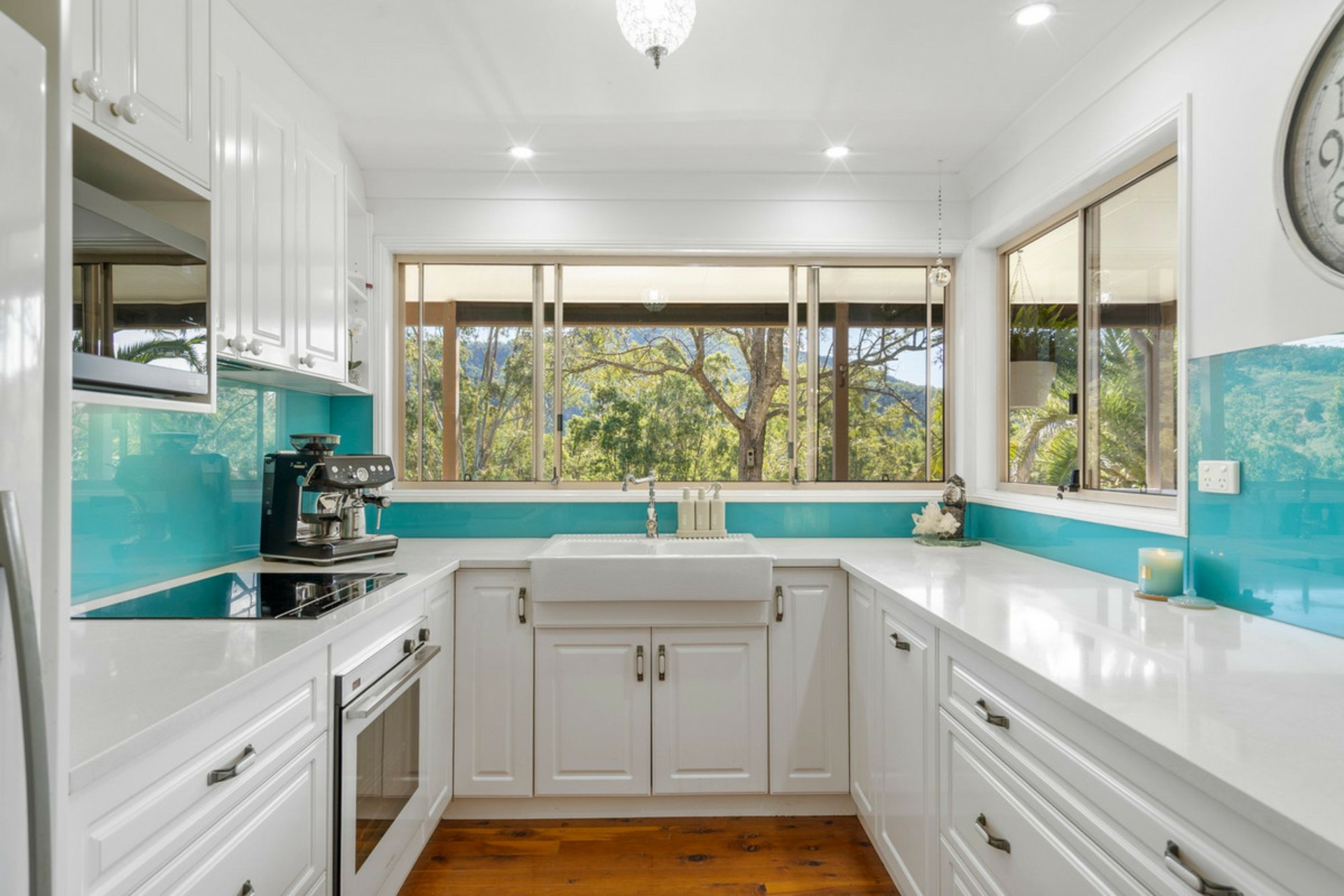 169 Lamington National Park Road — photo 3 of 30