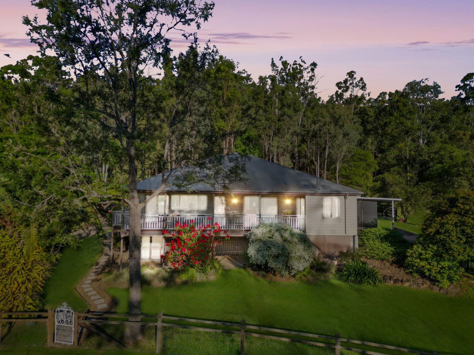 169 Lamington National Park Road — photo 27 of 30