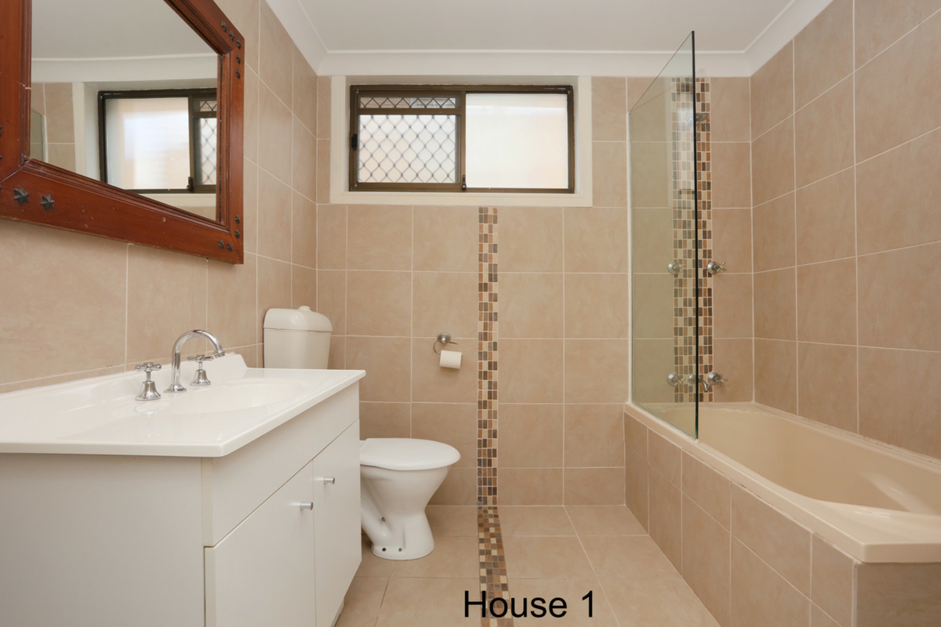 33 Warrener Street — photo 12 of 15