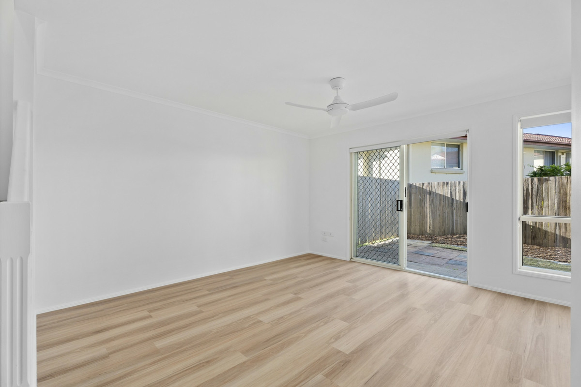 57/102-104 Alexander Drive — photo 6 of 14