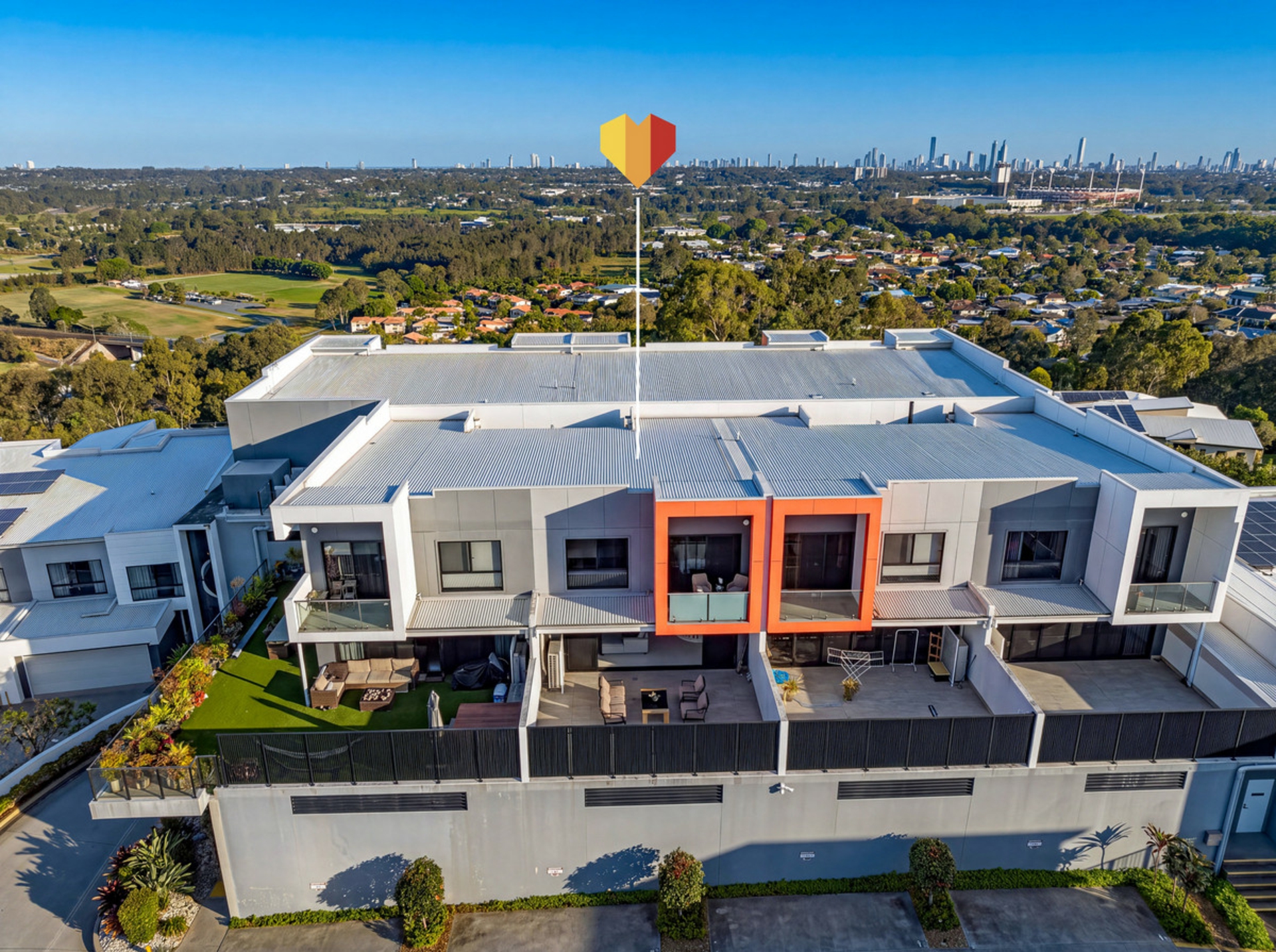 37/34 John Francis Drive — photo from LJ Hooker Nerang