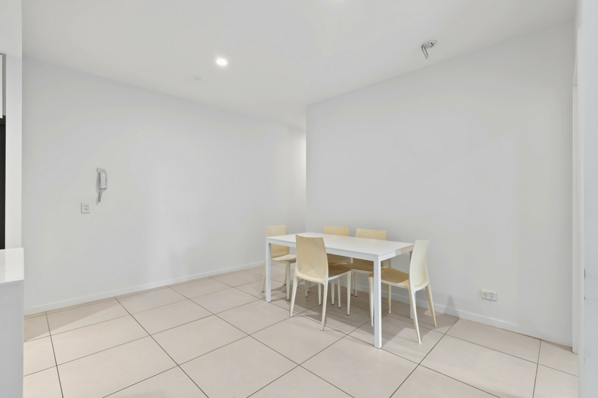 1013/21 Ross Street — photo 14 of 18
