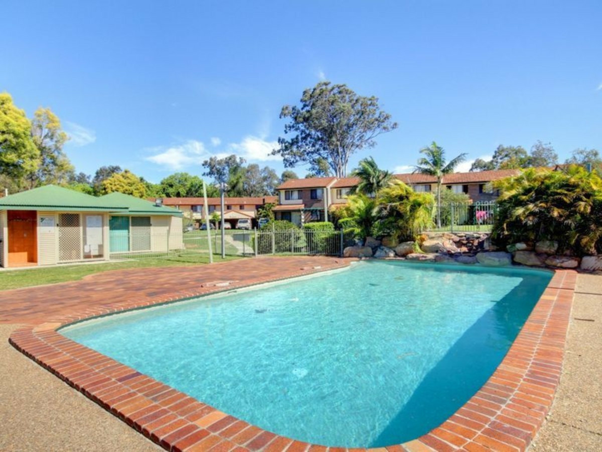 7 Banksia Court 67 Nerang Street — photo 3 of 12
