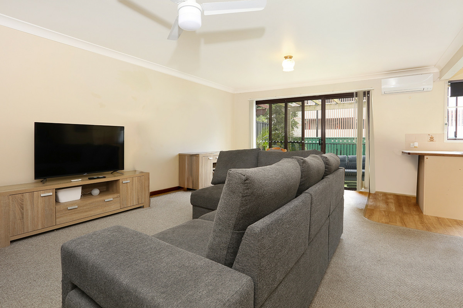 7 Banksia Court 67 Nerang Street — photo 5 of 12