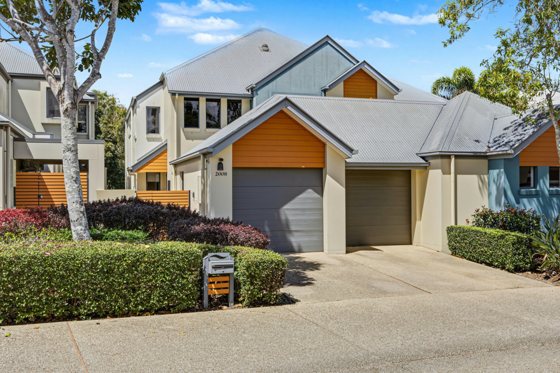 2008/1 The Vistas Drive — photo from LJ Hooker Nerang