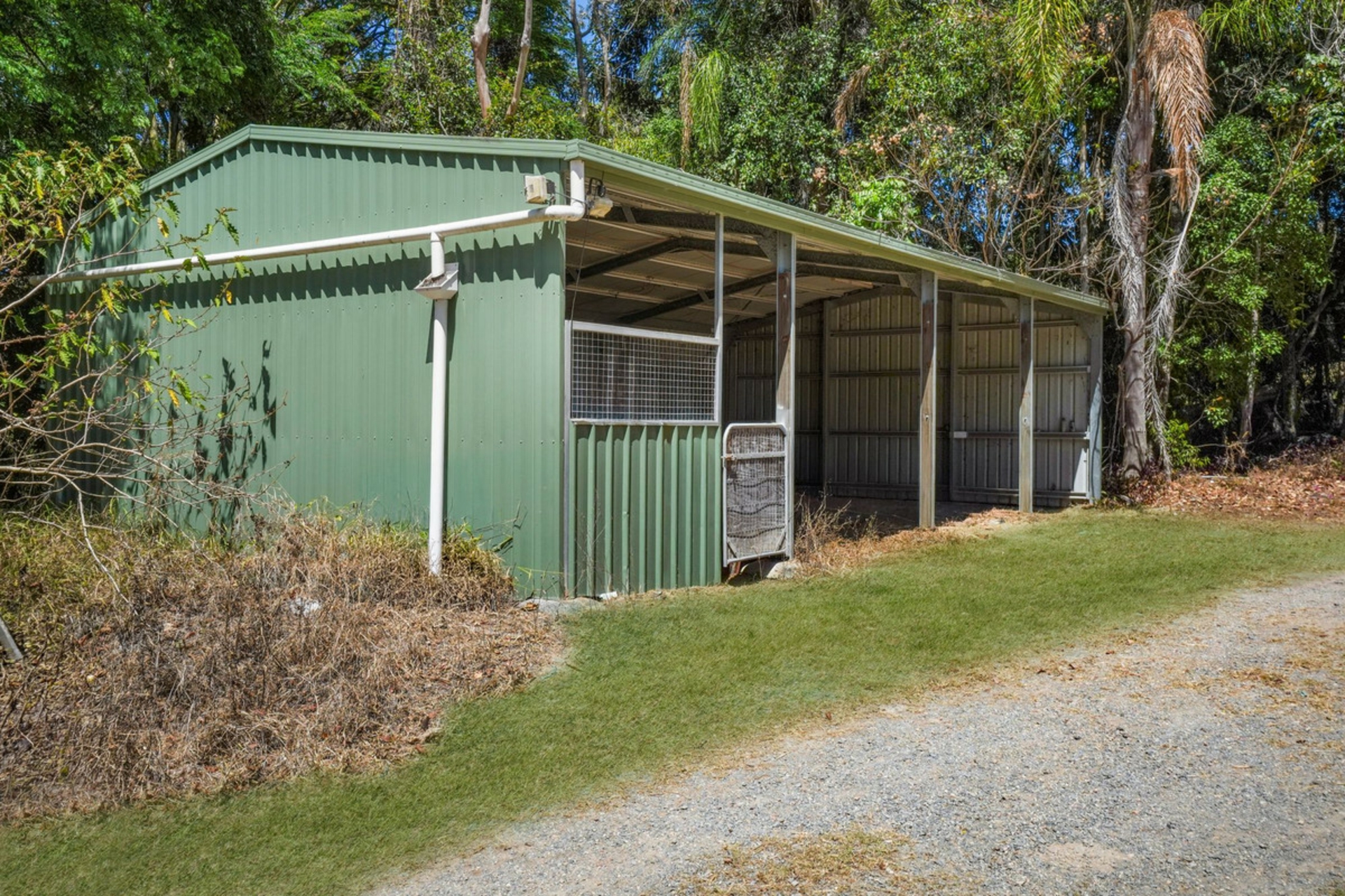 1025 Beaudesert-Nerang Road — photo 10 of 20