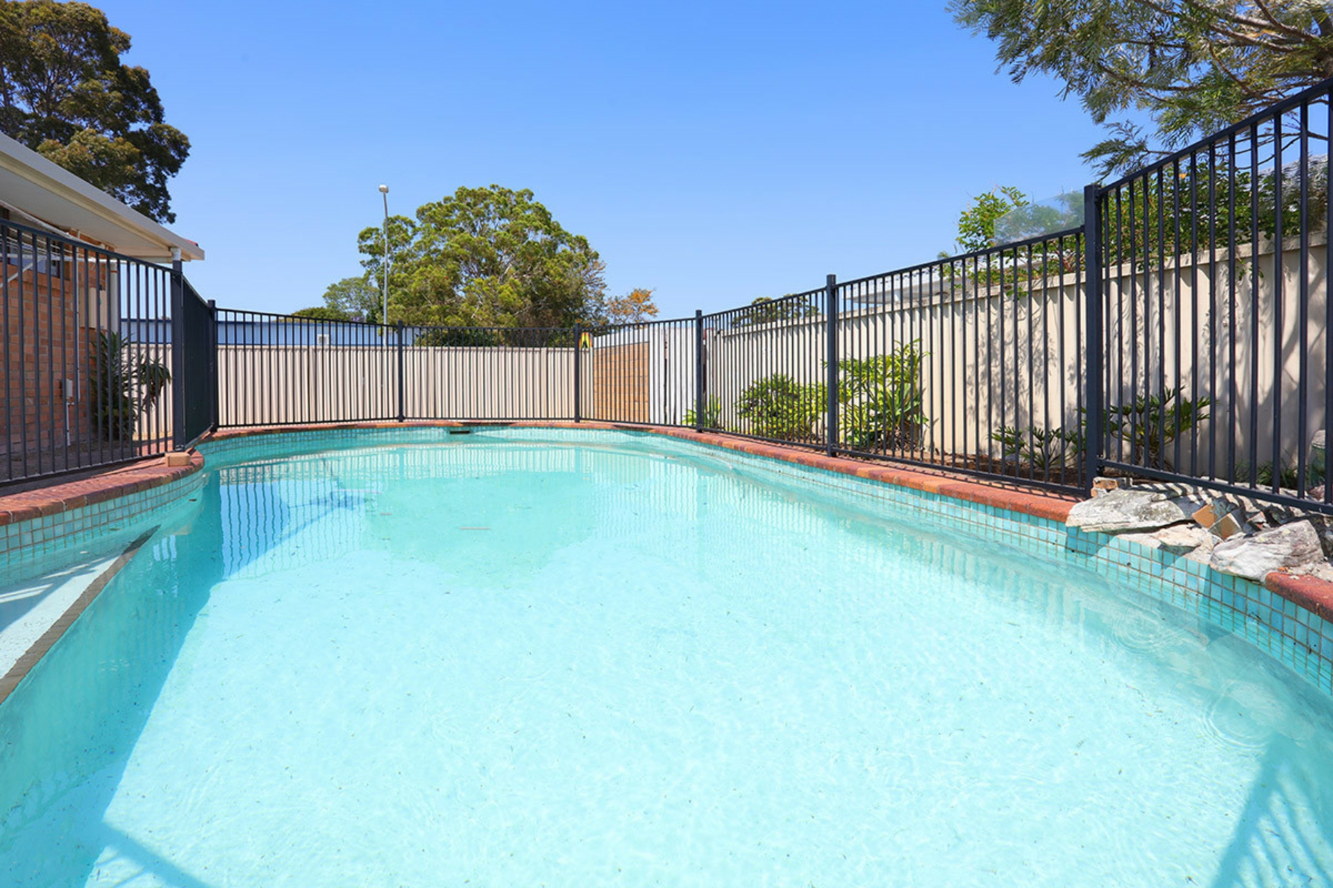 19 Oceanic Drive — photo 3 of 12