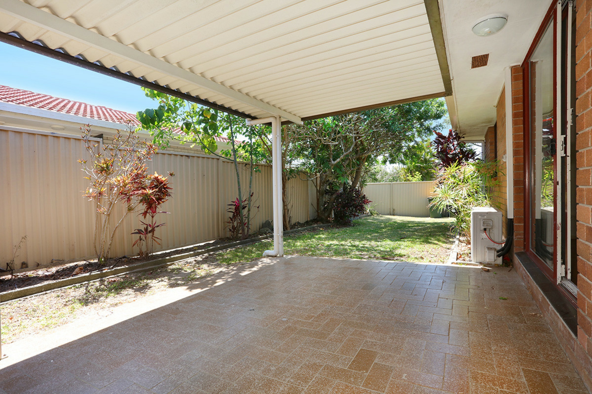 19 Oceanic Drive — photo 12 of 12