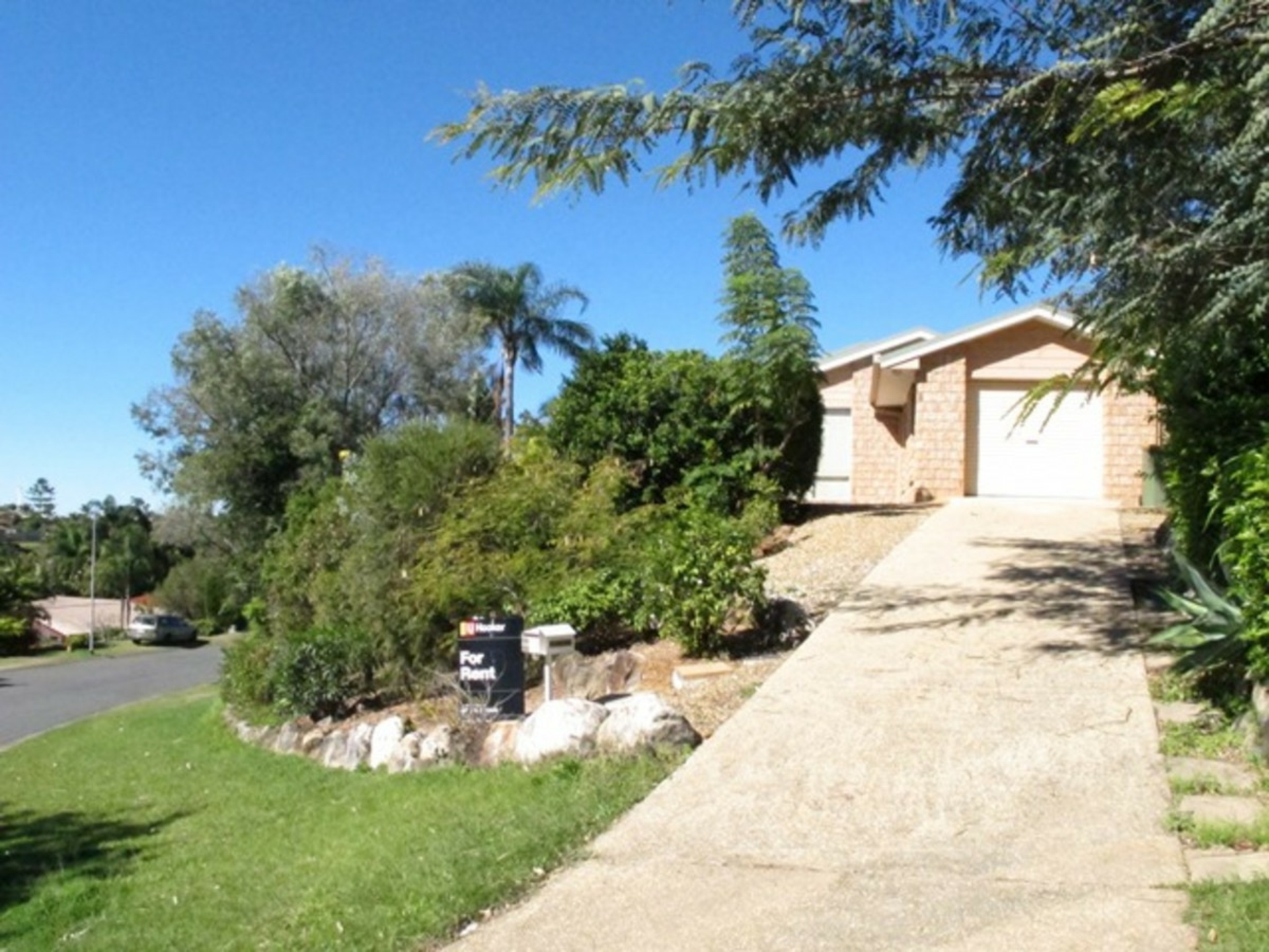 3 Jancoon Court — photo from LJ Hooker Nerang