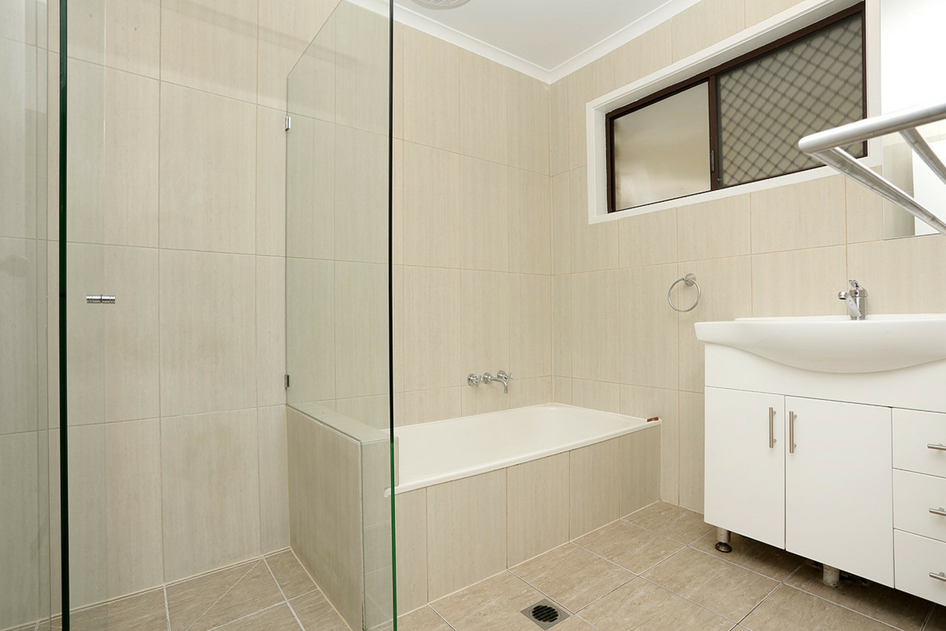 31 Lexington Drive — photo 8 of 10