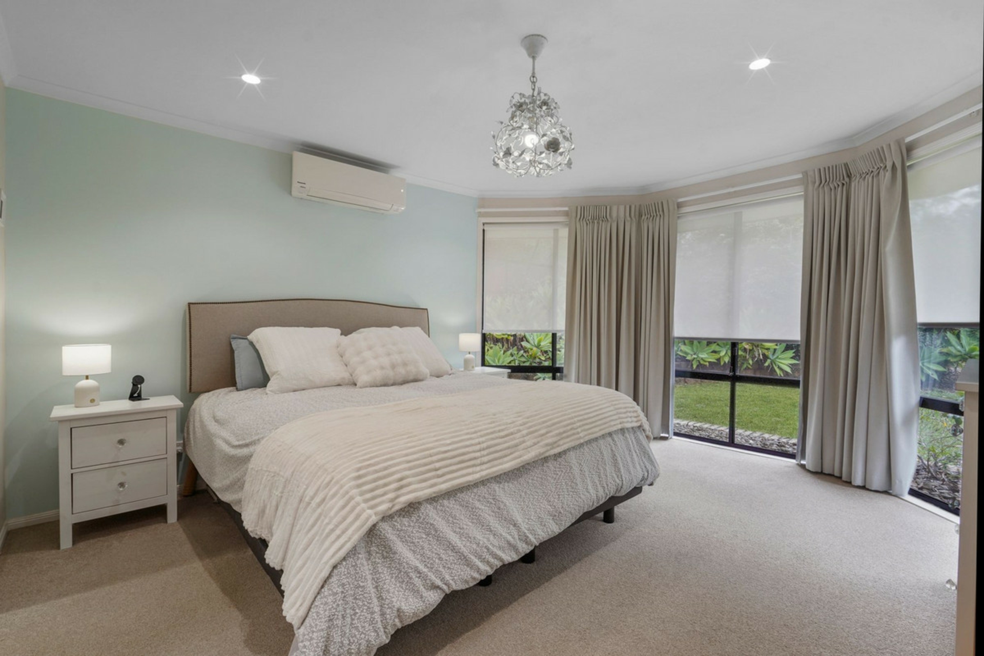 5-7 The Oval Drive — photo 13 of 23