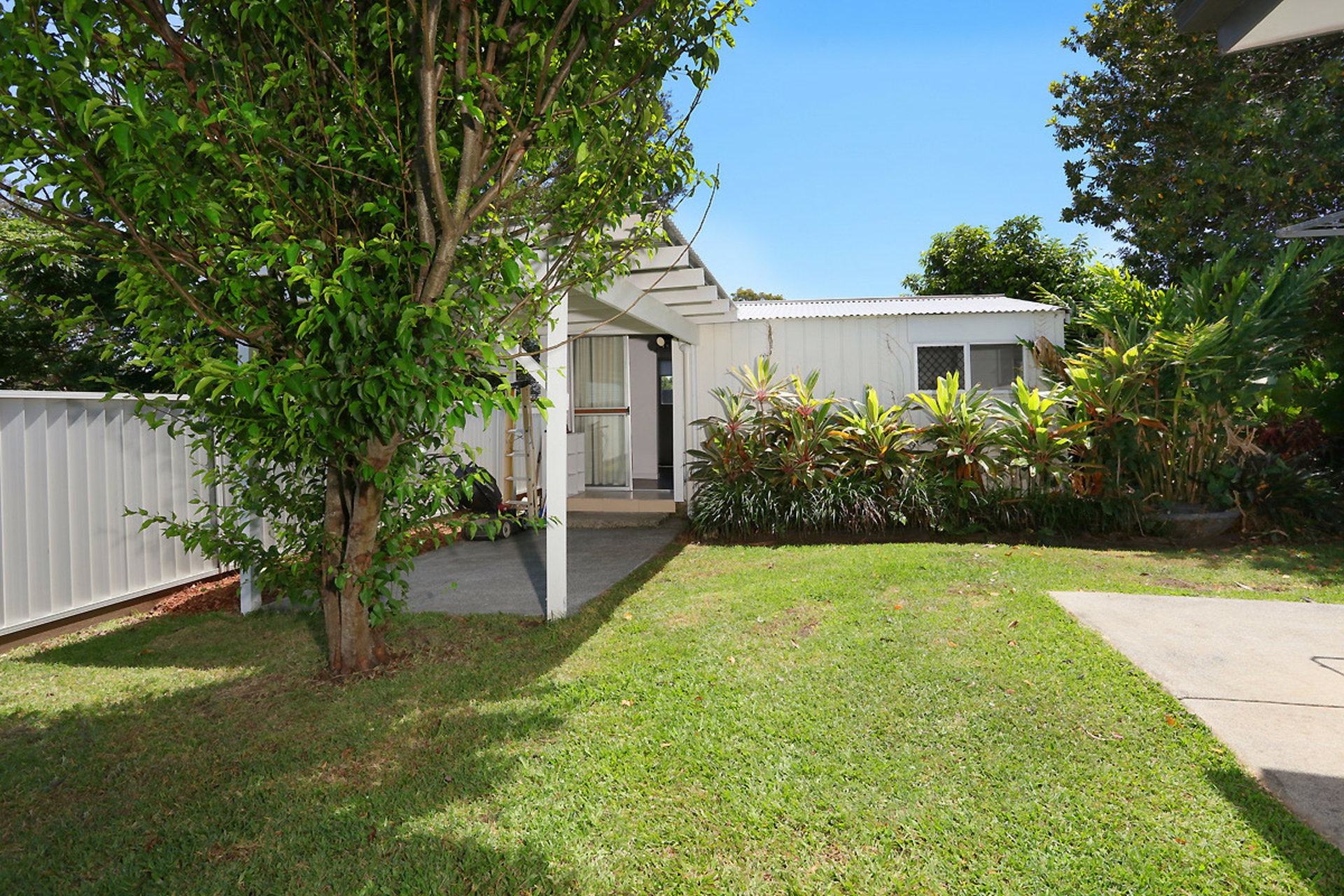 21 Jane Street — photo 2 of 11