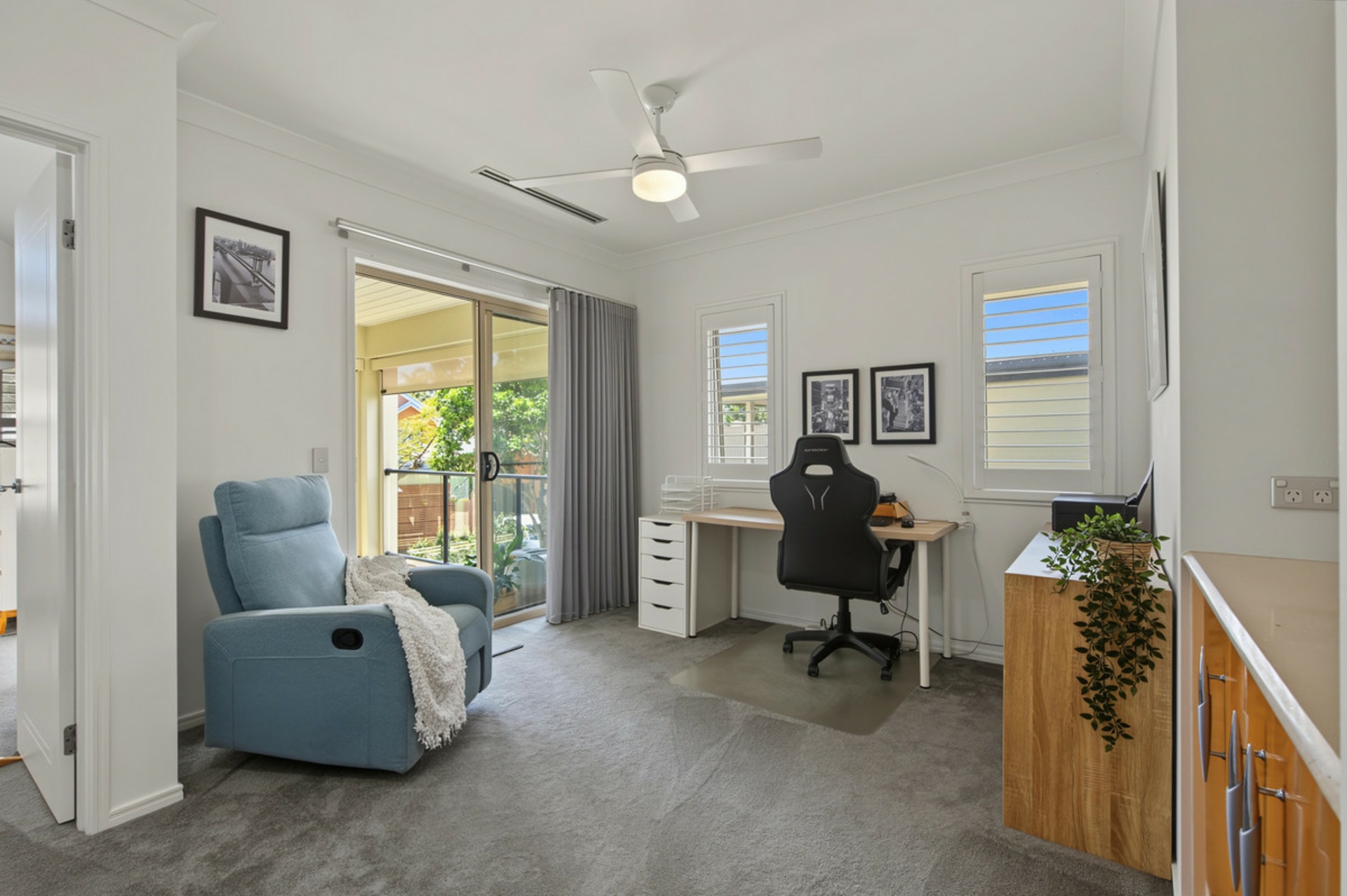 2065/1 The Vistas Drive — photo 15 of 27