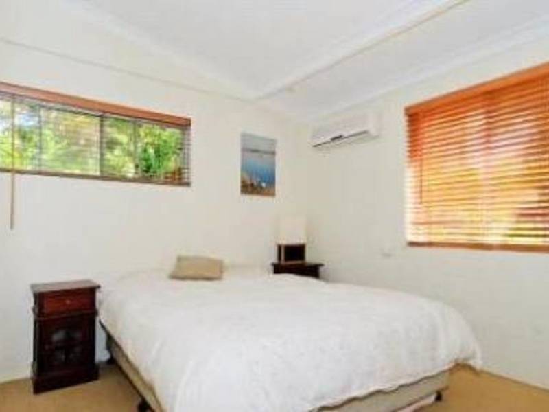 120 Barbaralla Drive, SPRINGWOOD