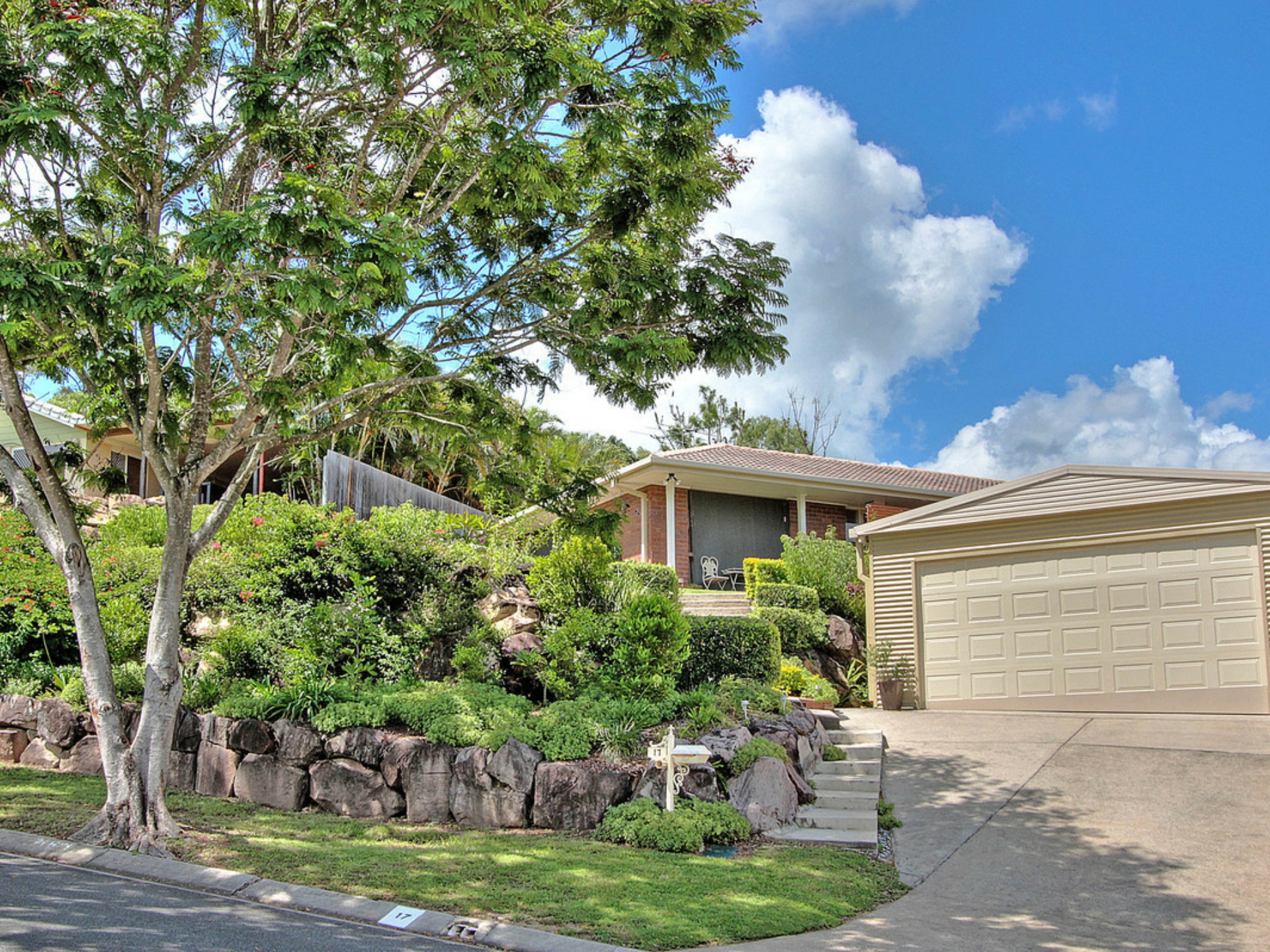 17 Leighton Drive Edens Landing QLD