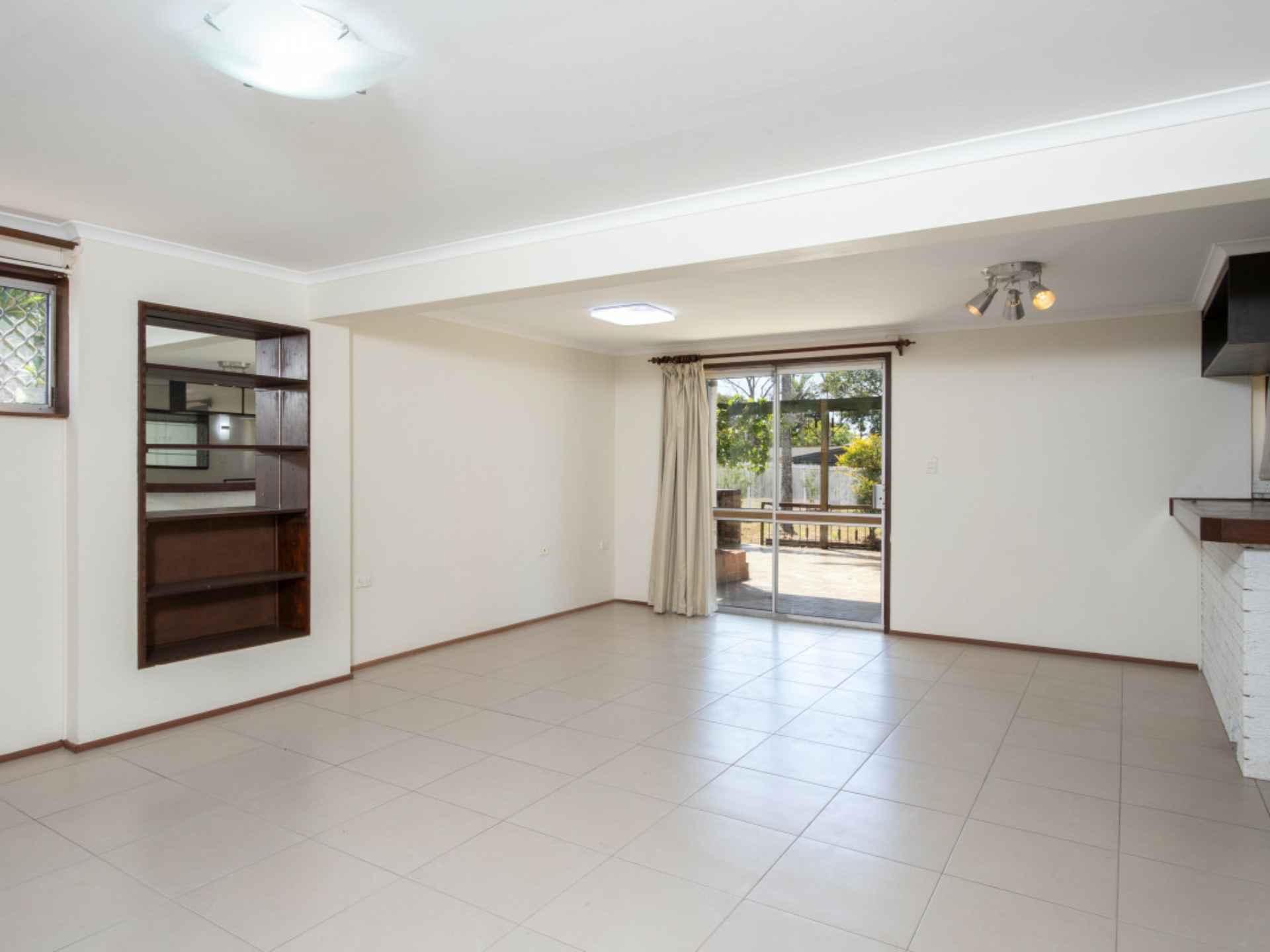 17 Monarch Street, SLACKS CREEK