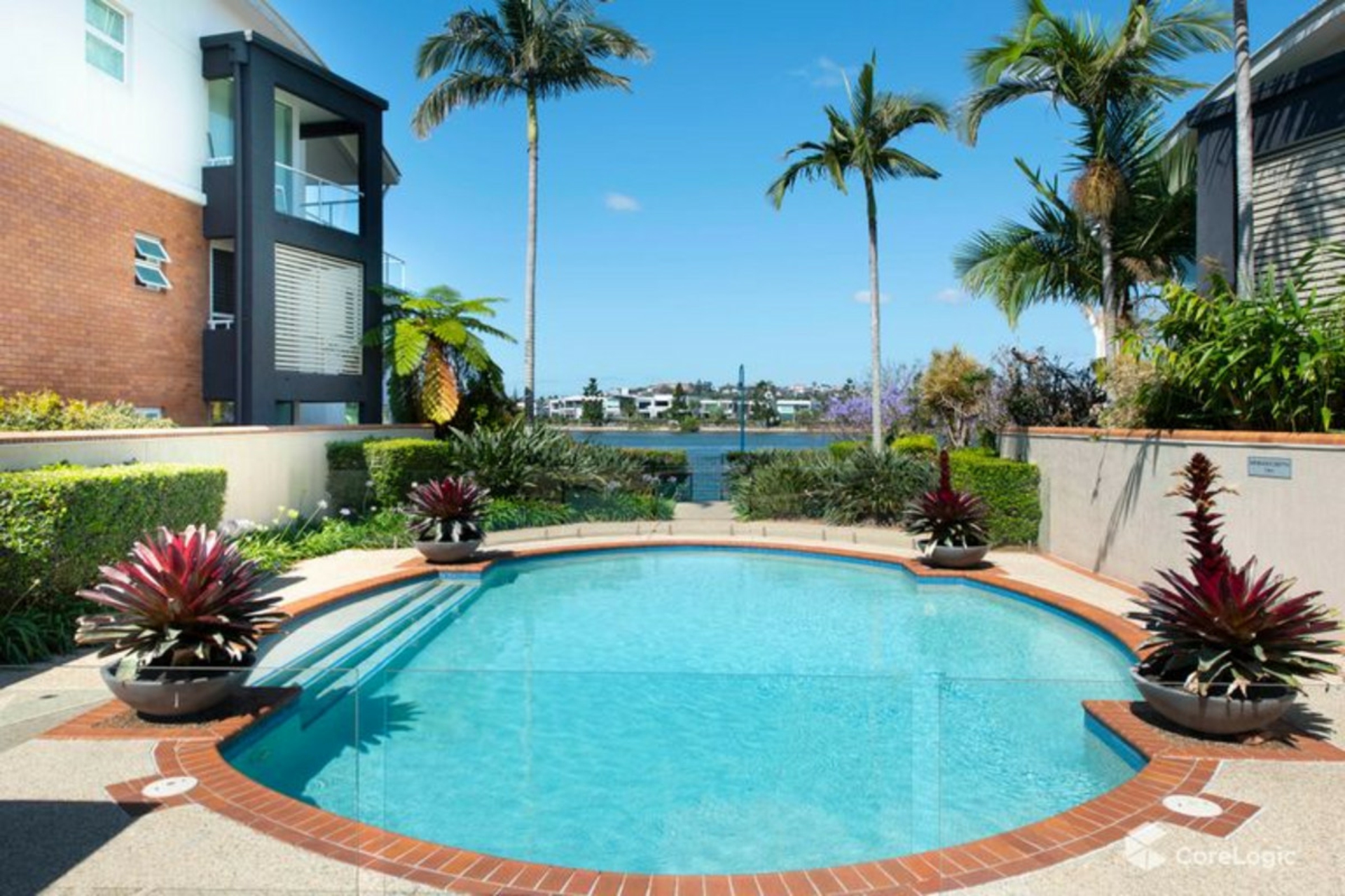 18/15 Vernon Terrace, TENERIFFE