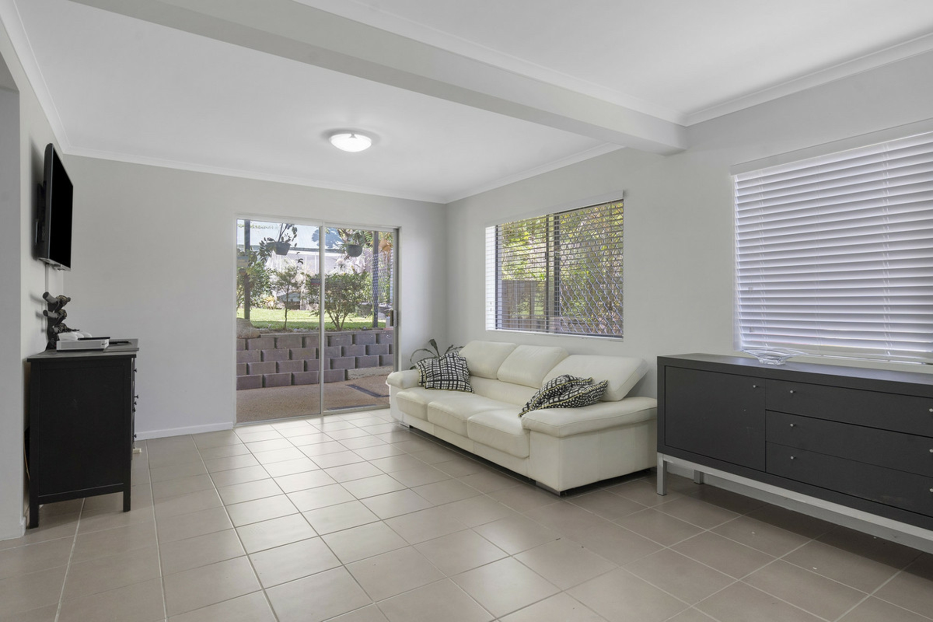 34 Van Dieman Crescent, SPRINGWOOD