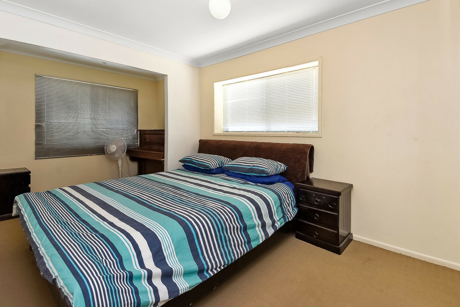 10 Lauretta Avenue, SPRINGWOOD