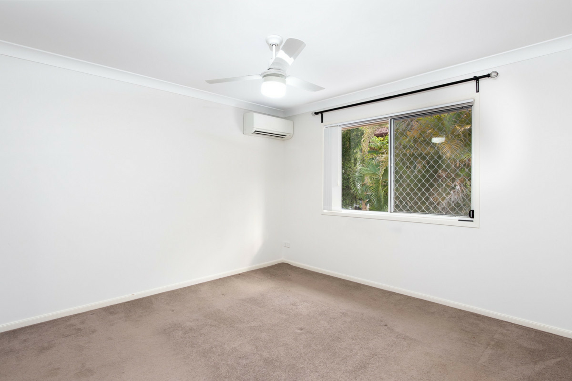 34/3809 Pacific Highway, TANAH MERAH