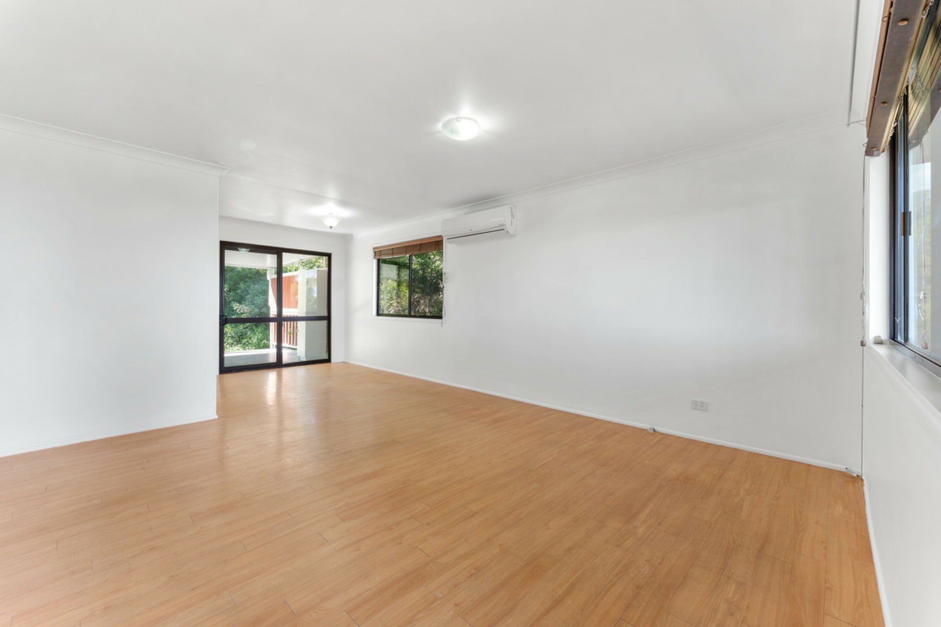 14 Celeste Court, SPRINGWOOD