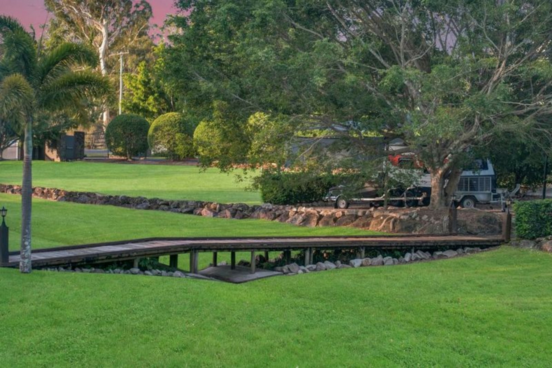 58-64 SOLWAY Crescent, CARBROOK
