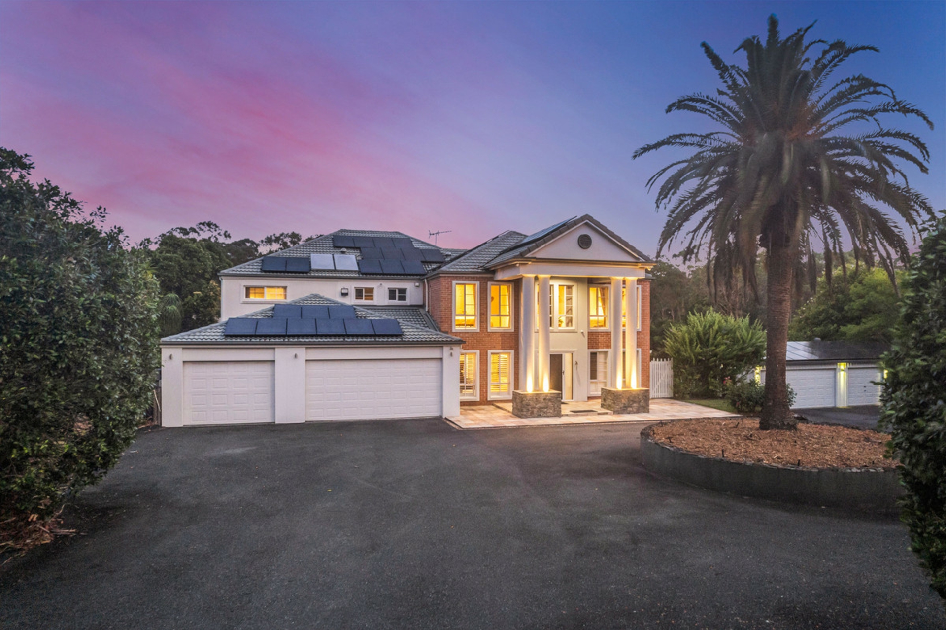 58-64 SOLWAY Crescent, CARBROOK