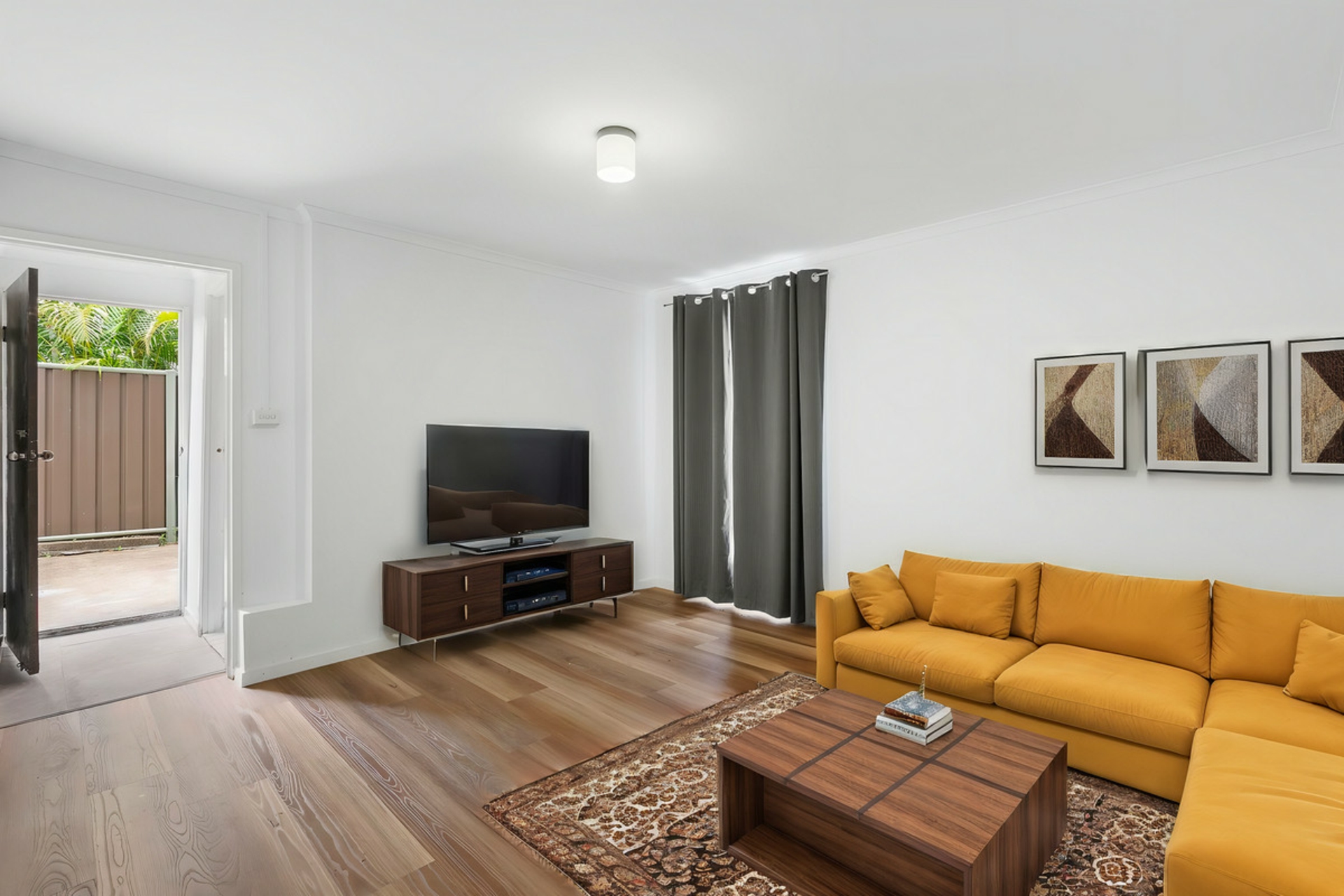 56 Paradise Road, SLACKS CREEK