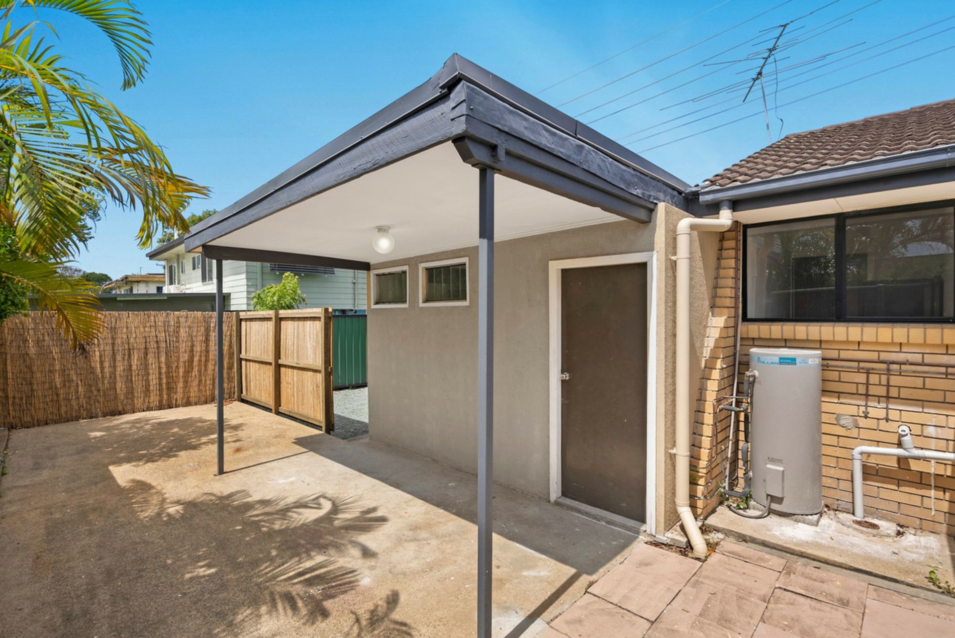 56 Paradise Road, SLACKS CREEK