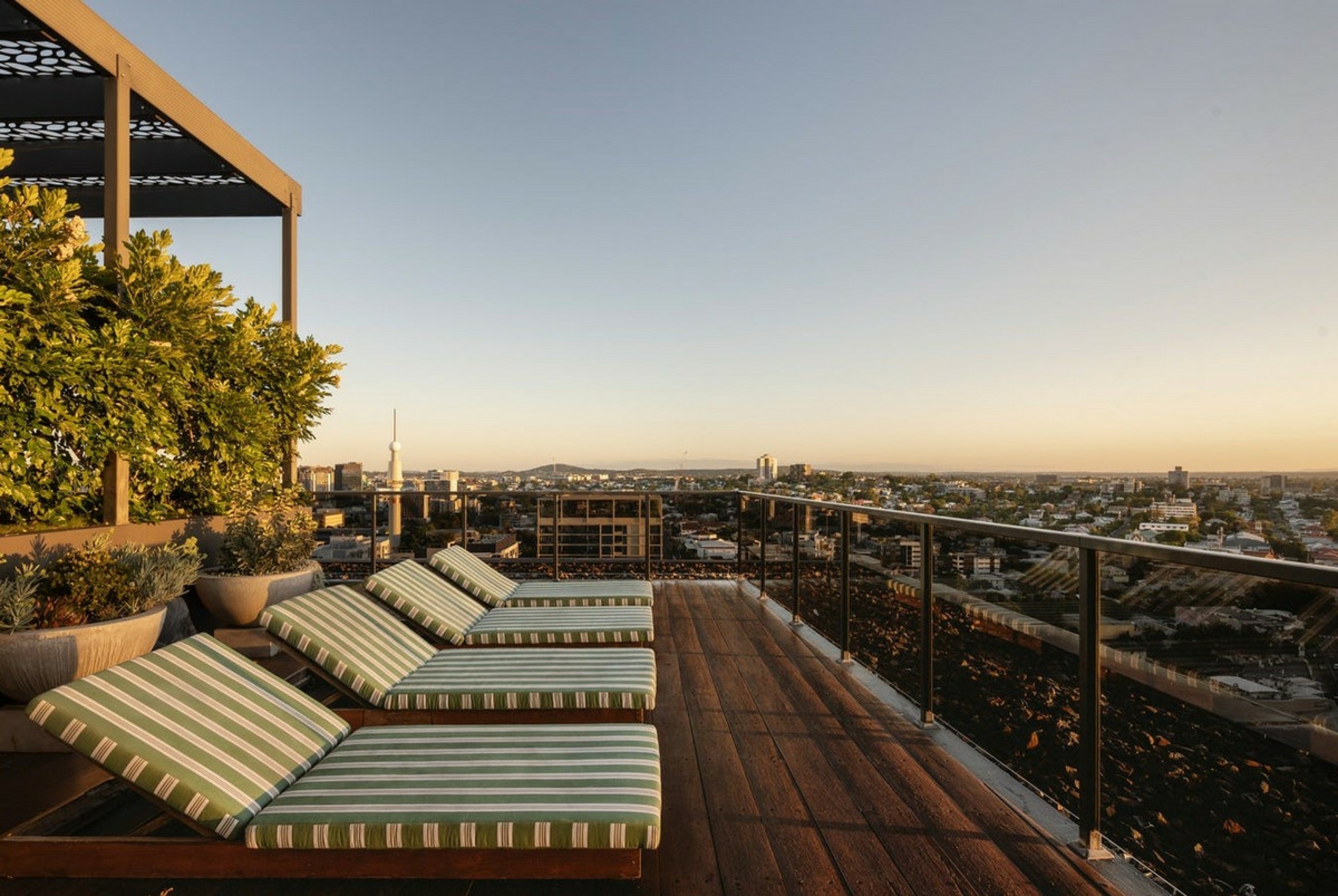 612/2-4 Edmondstone Street, SOUTH BRISBANE