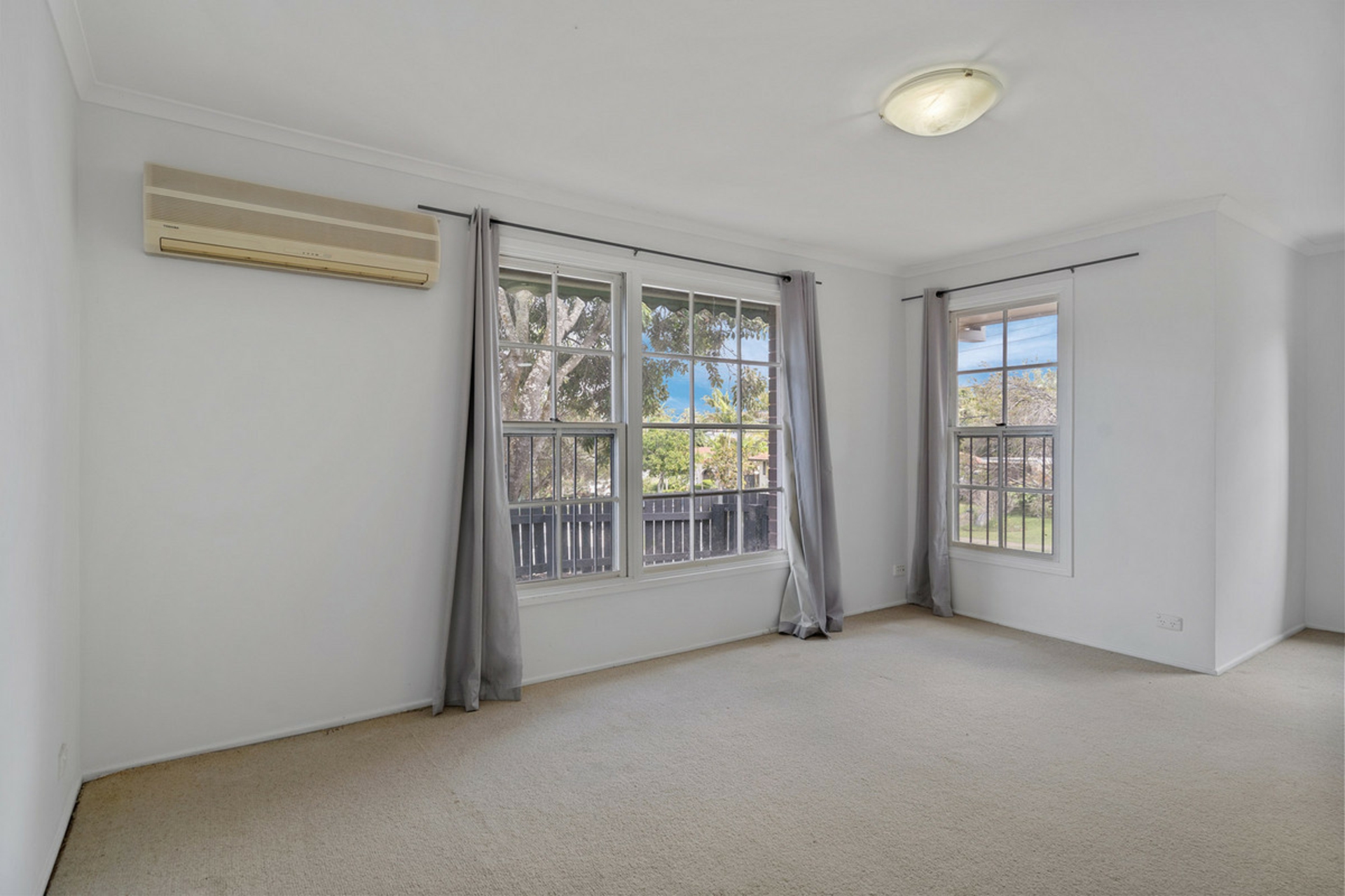 21 Jardine Drive, SPRINGWOOD