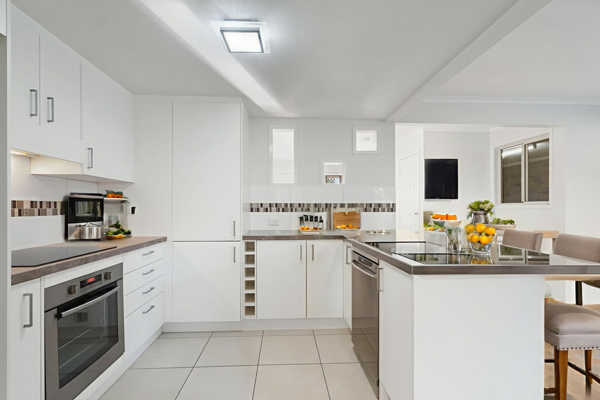 11/10 Adrian Place, WISHART