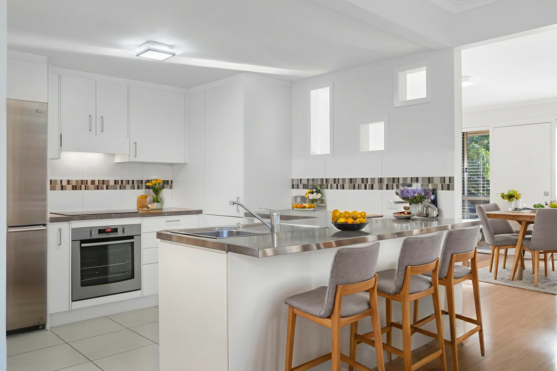 11/10 Adrian Place, WISHART