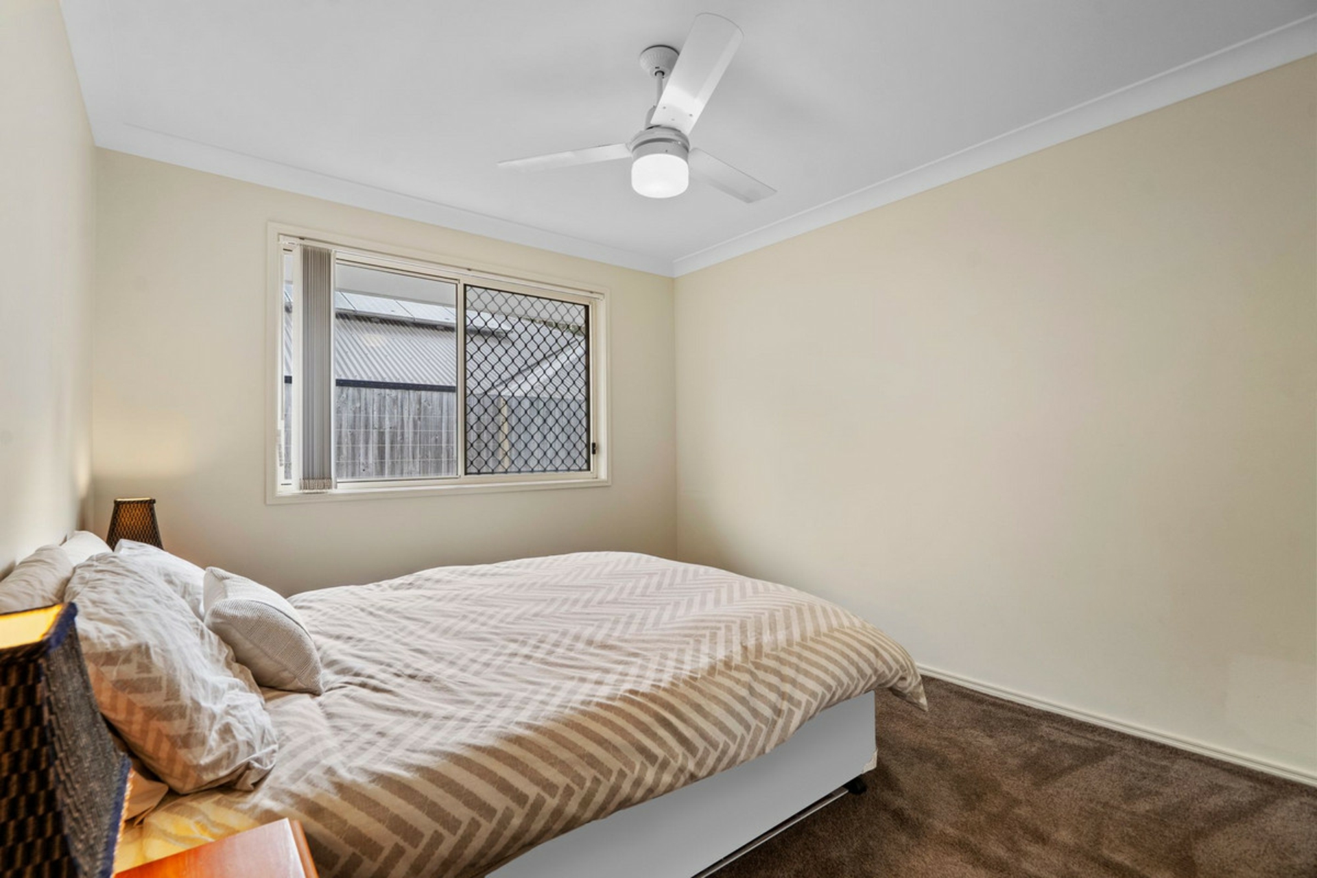 25 Dundee Crescent — photo 16 of 24