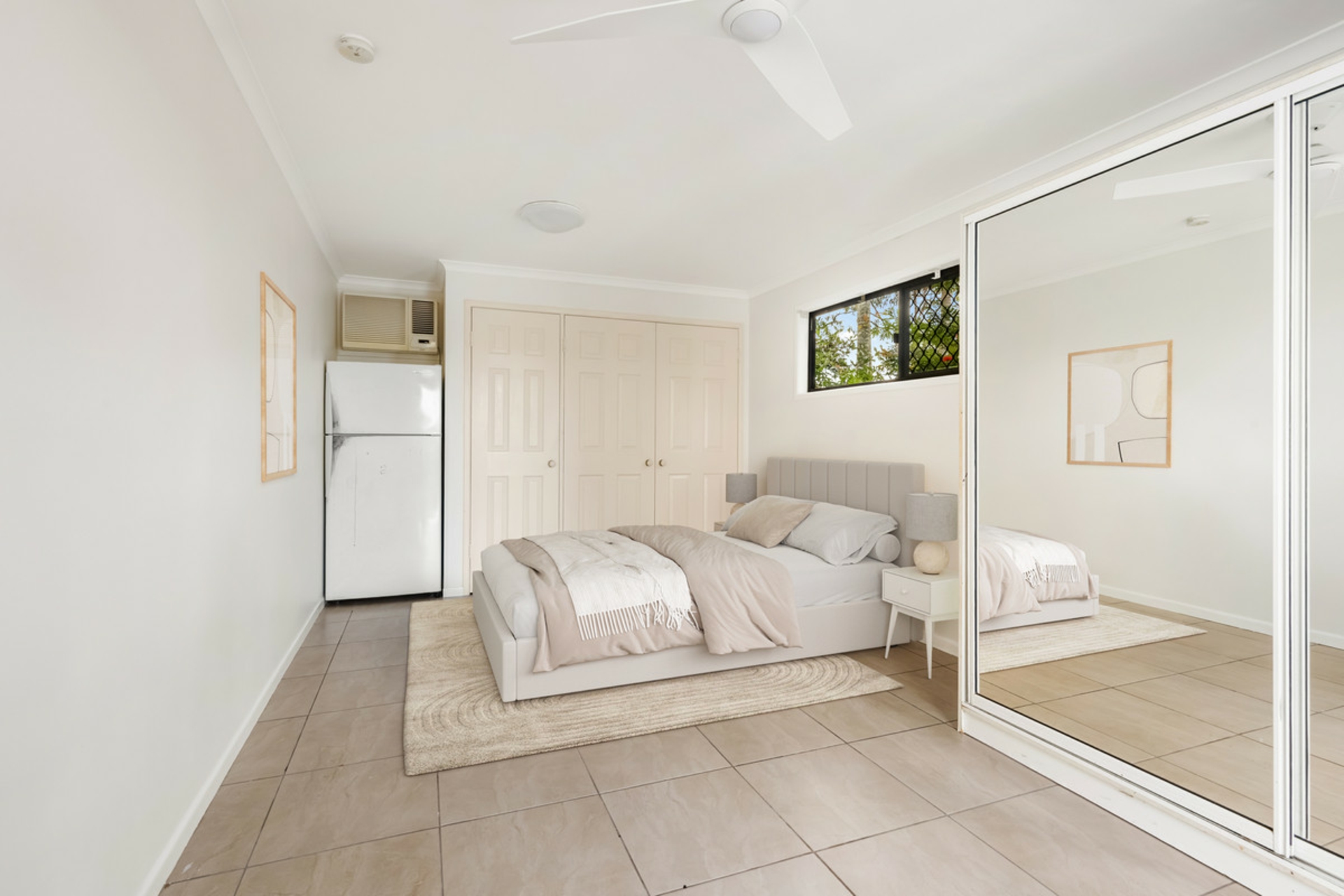 18 Lindsay Street — photo 8 of 12