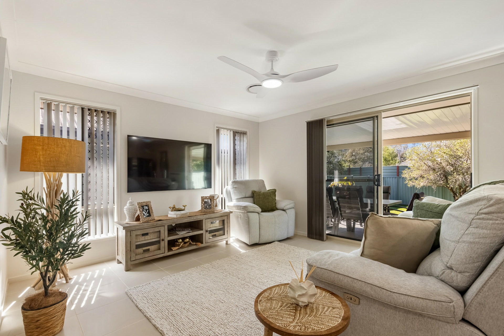 7 Willowie Crescent — photo 8 of 15