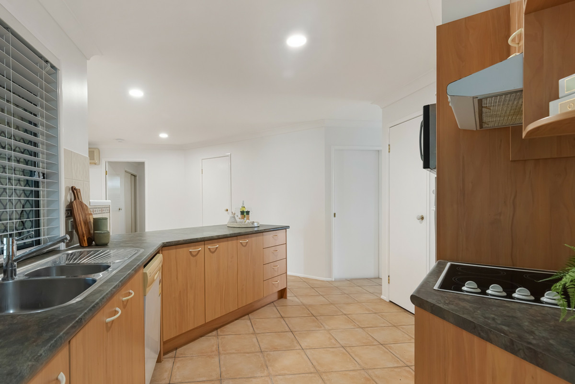 2 Settlers Court — photo 8 of 12
