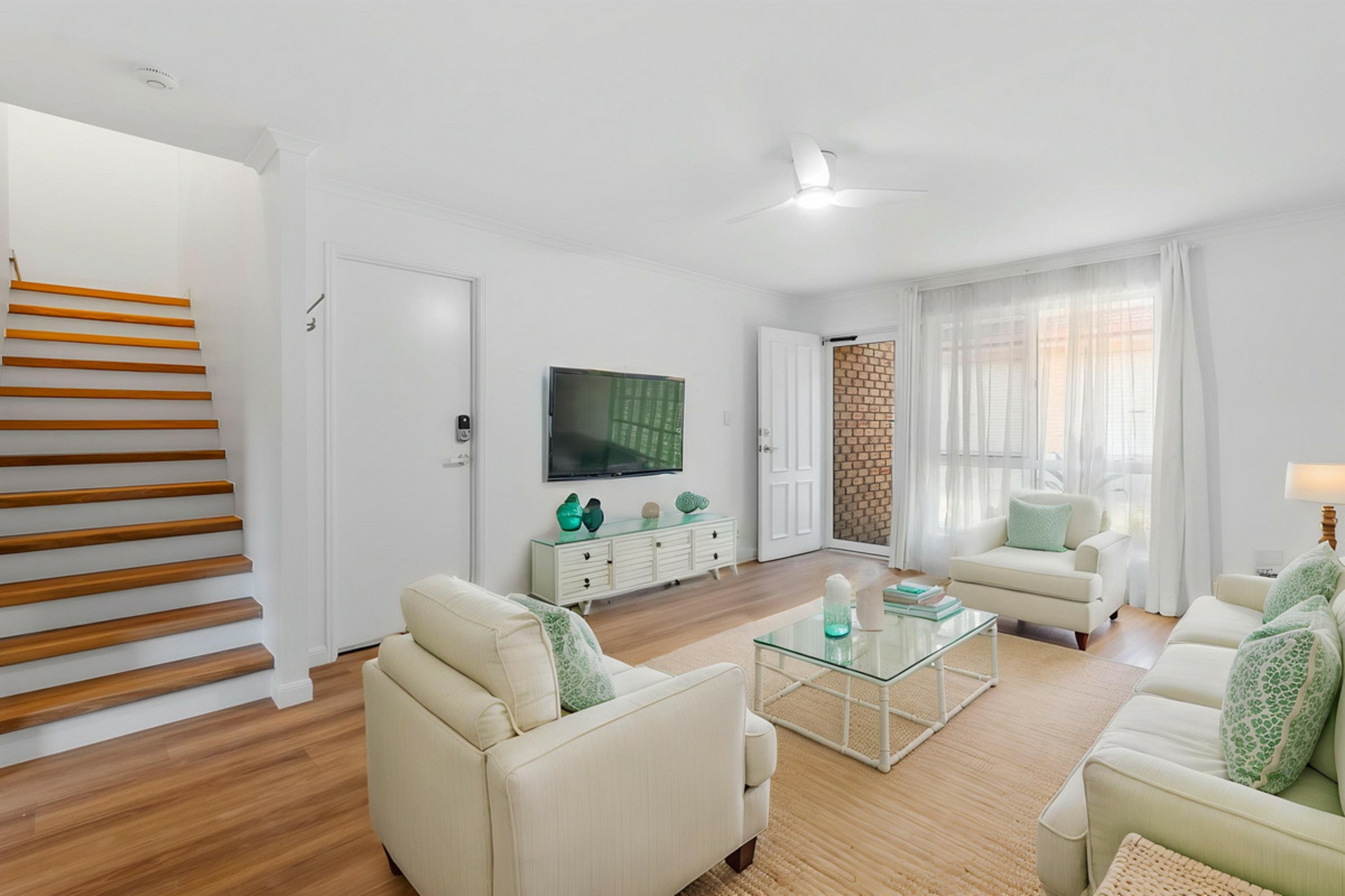 16/120 Queens Road — photo from LJ Hooker Shailer Park