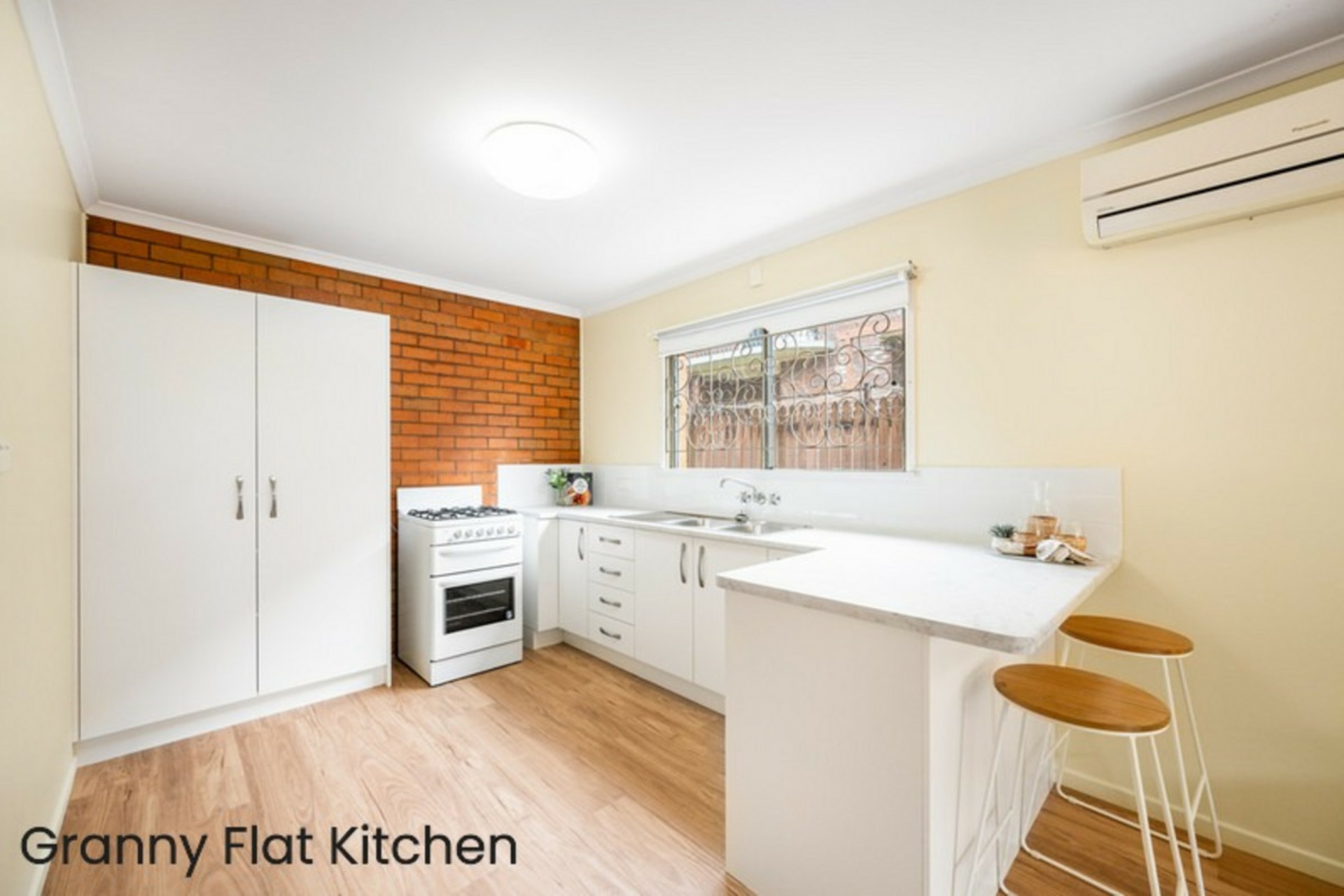 36 Stevenson Street — photo 4 of 28