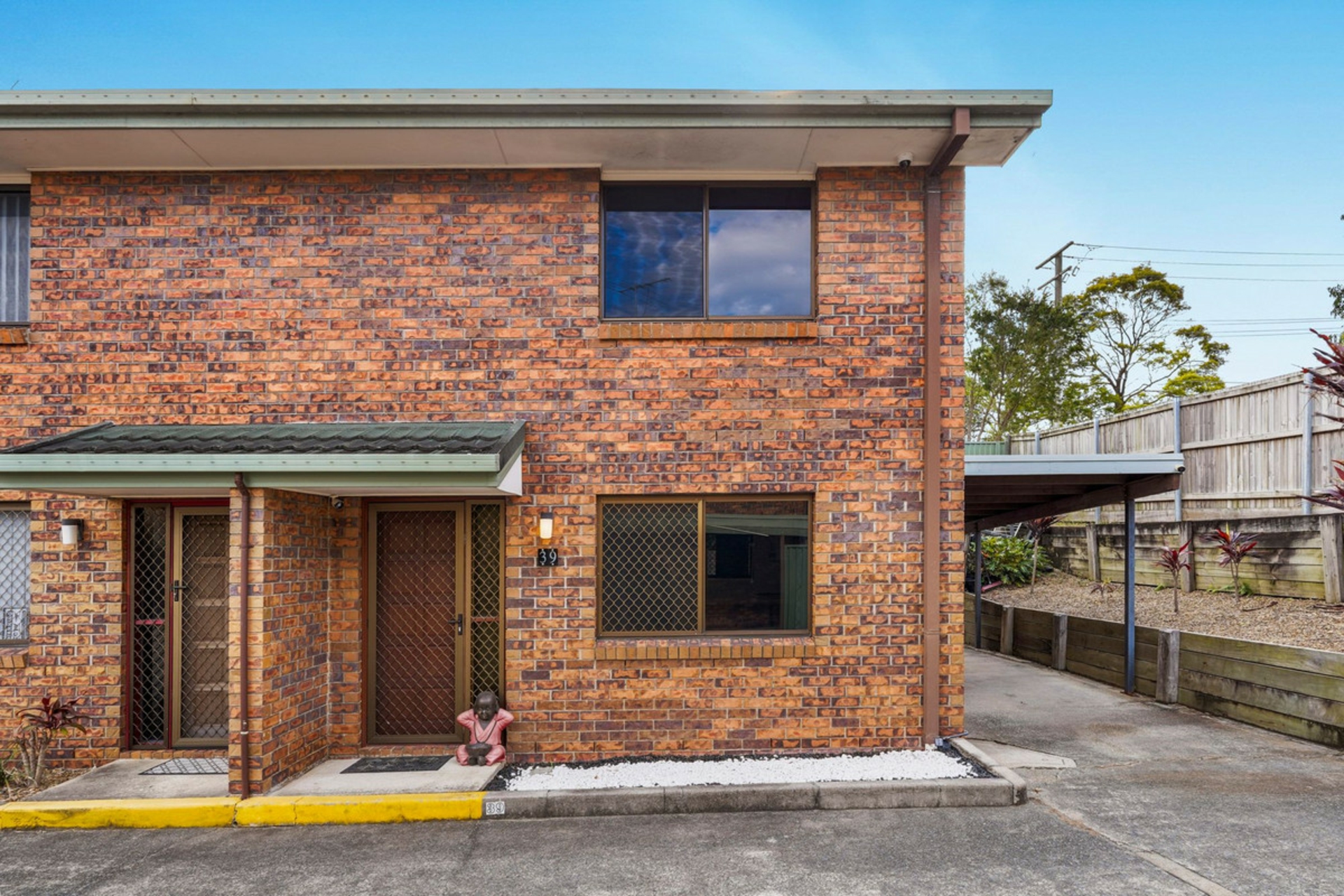 39/111 Kingston Road — photo from LJ Hooker Shailer Park