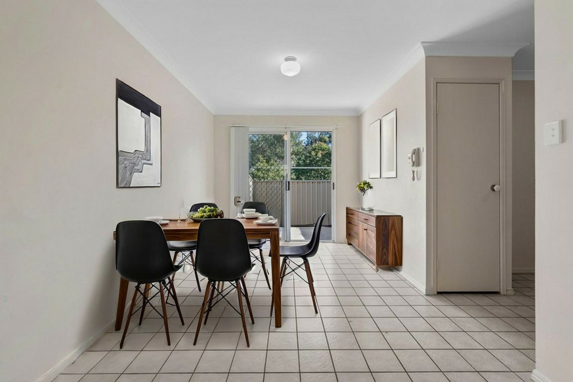 15/15 Daisy Hill Road — photo 3 of 19