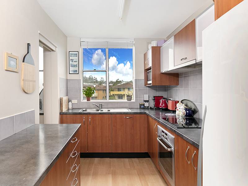 12/84-88 Dee Why Parade, DEE WHY