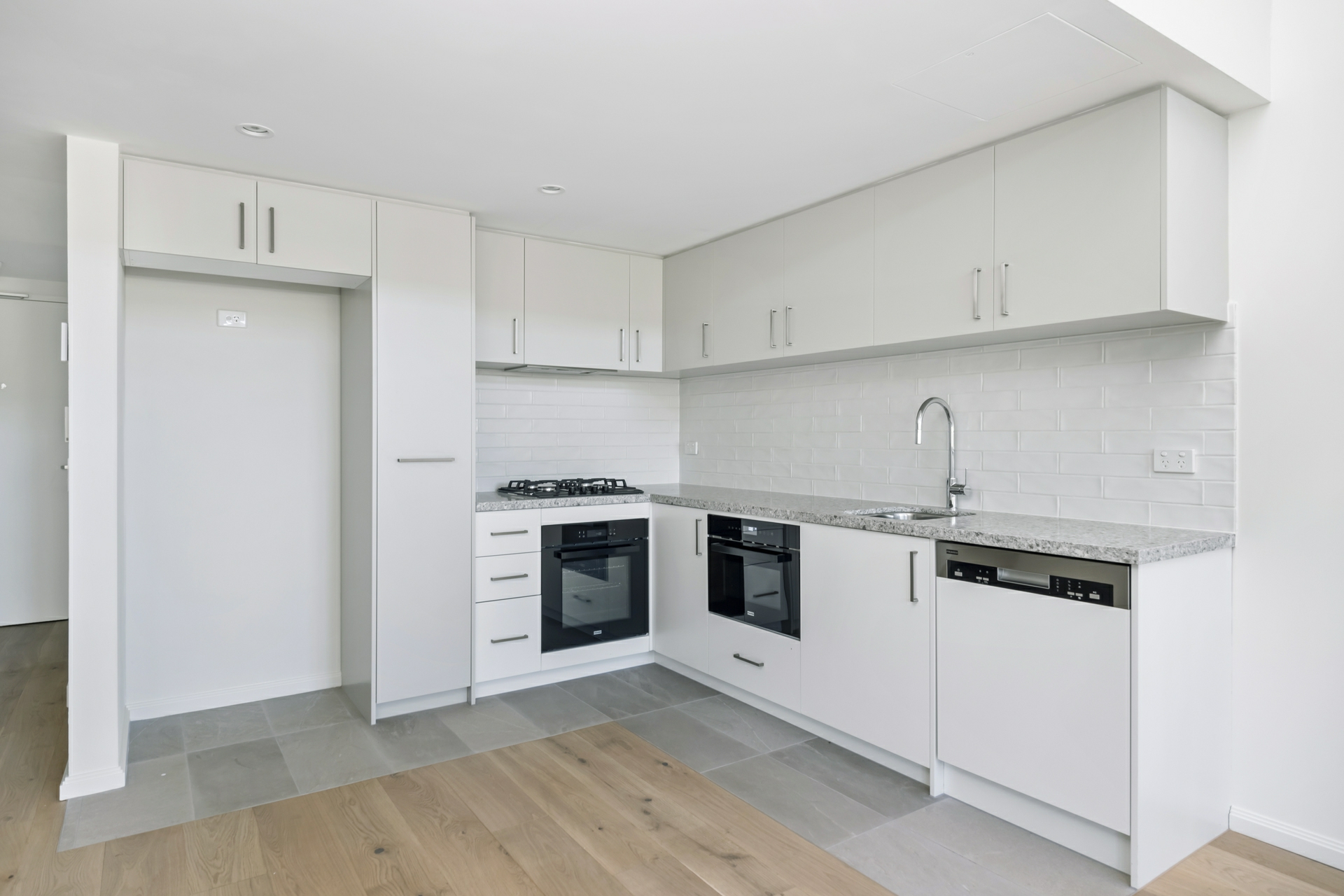 15/21-23 Brookvale Avenue, BROOKVALE