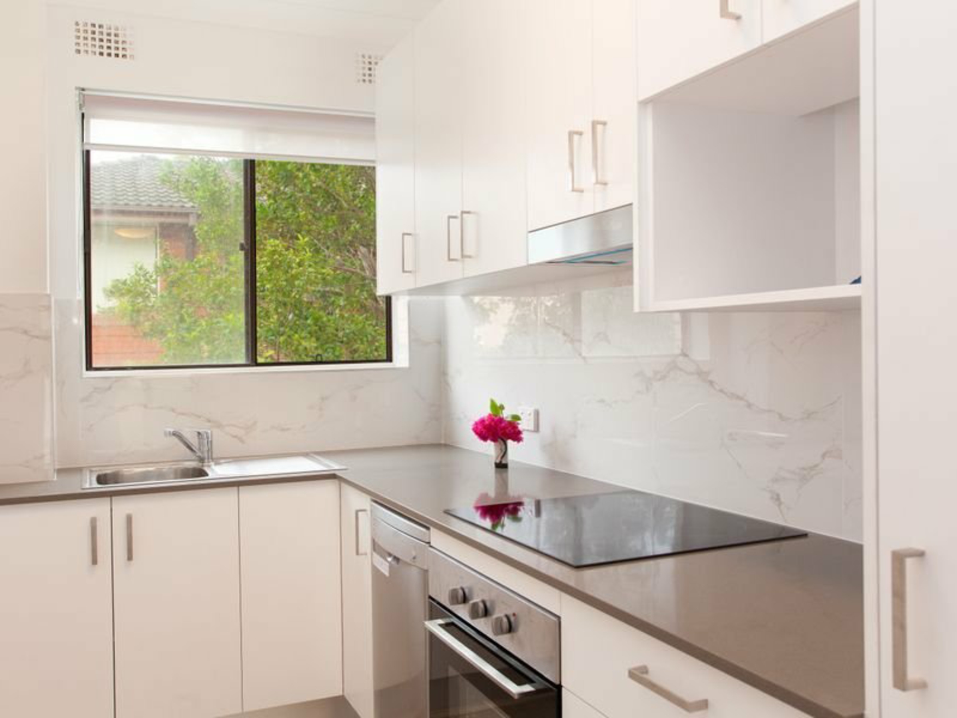 8/139 Pacific Parade, DEE WHY